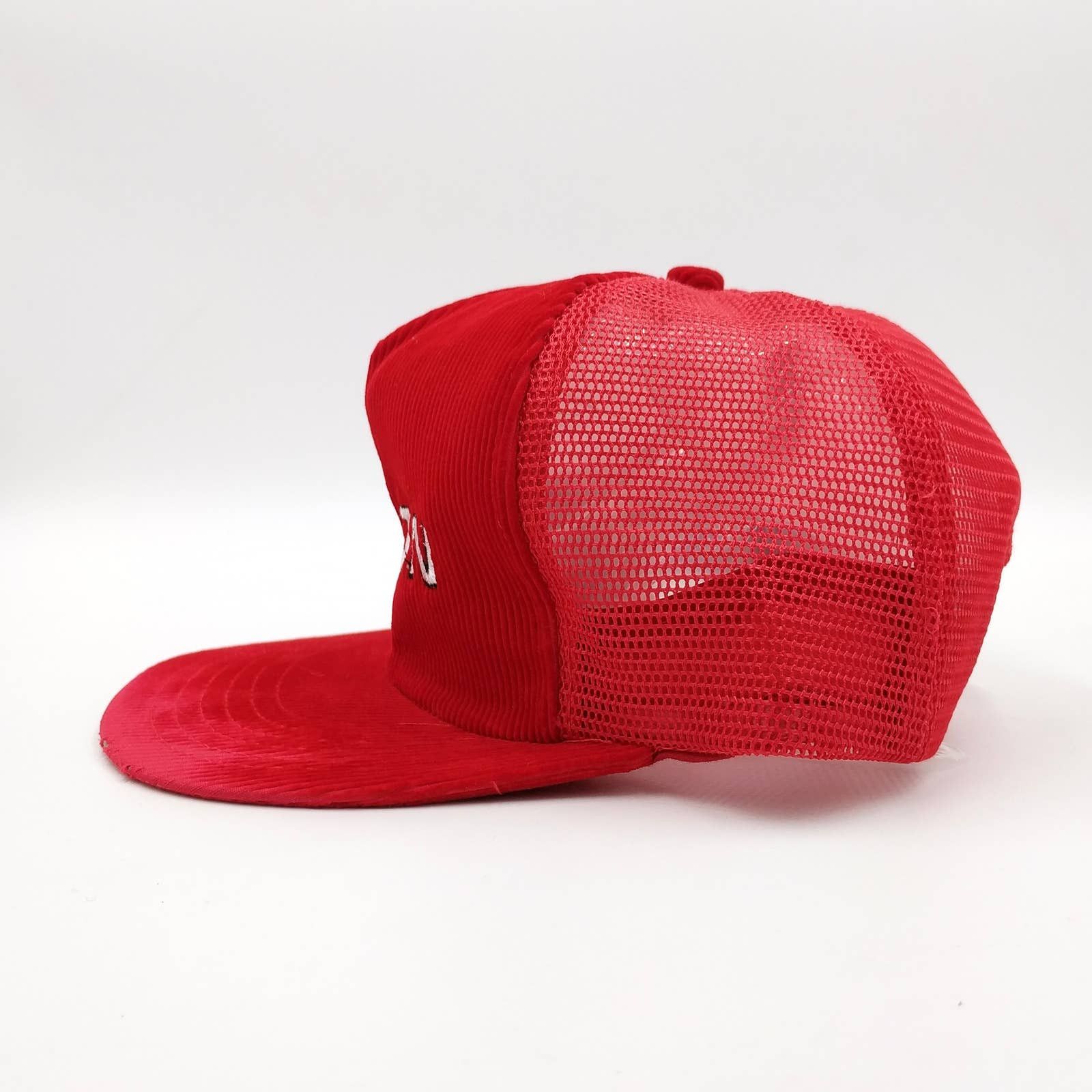 Vintage Vintage Leon Corduroy Snapback Trucker Hat Mesh Spellout Size ONE SIZE - 6 Thumbnail