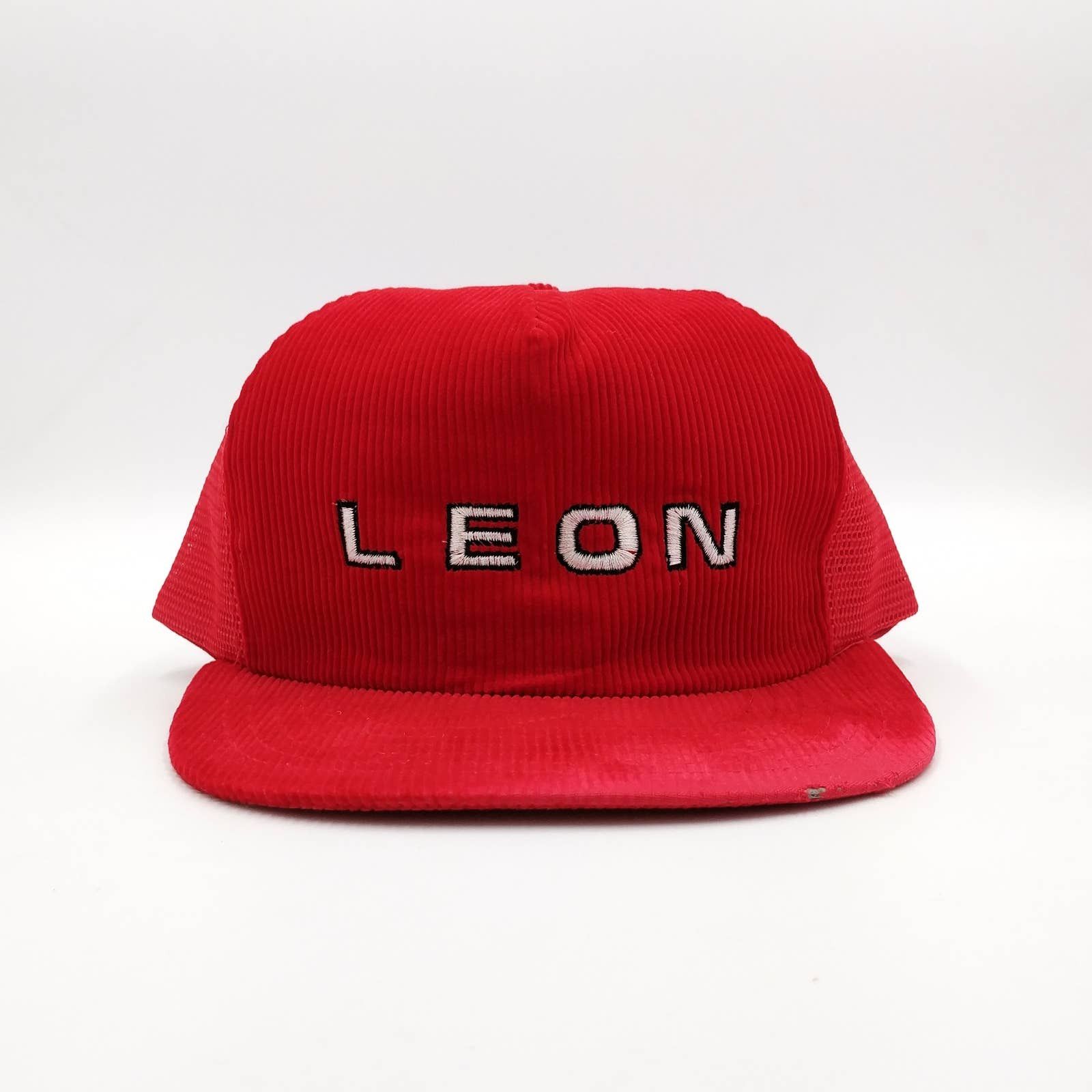 Vintage Vintage Leon Corduroy Snapback Trucker Hat Mesh Spellout Size ONE SIZE - 2 Thumbnail
