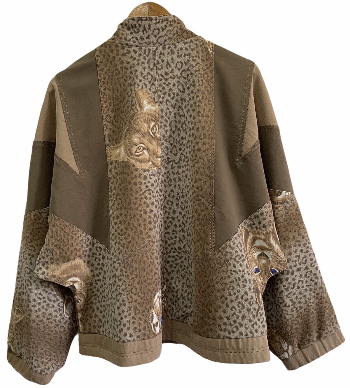 Issey Miyake 🔥Vintage 90s Motive Japanese Tiger Embroidery Satin Jacket Size US M / EU 48-50 / 2 - 3 Thumbnail