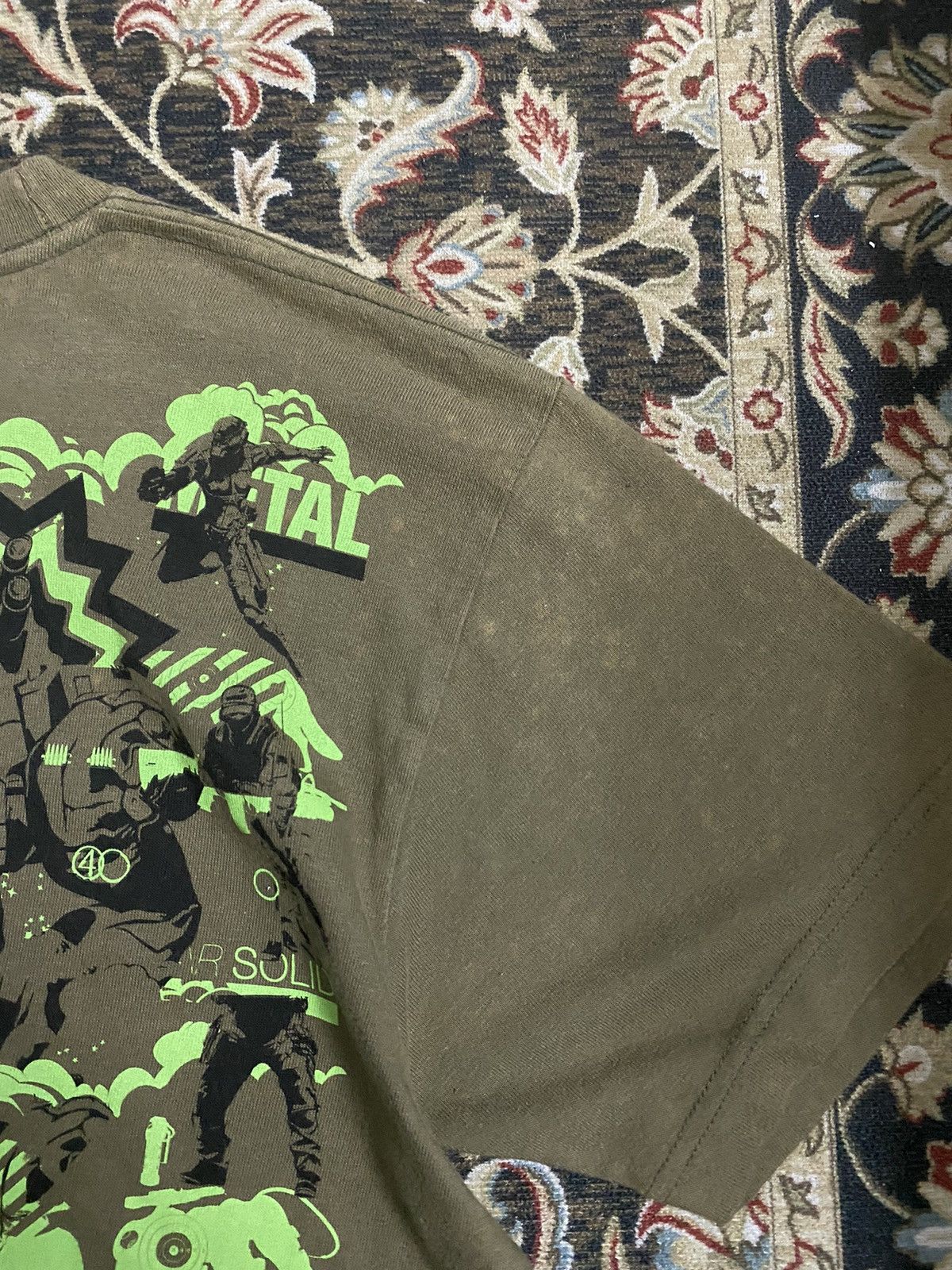 Halo Metal Gear Solid 4 T shirt Size US M / EU 48-50 / 2 - 11 Thumbnail