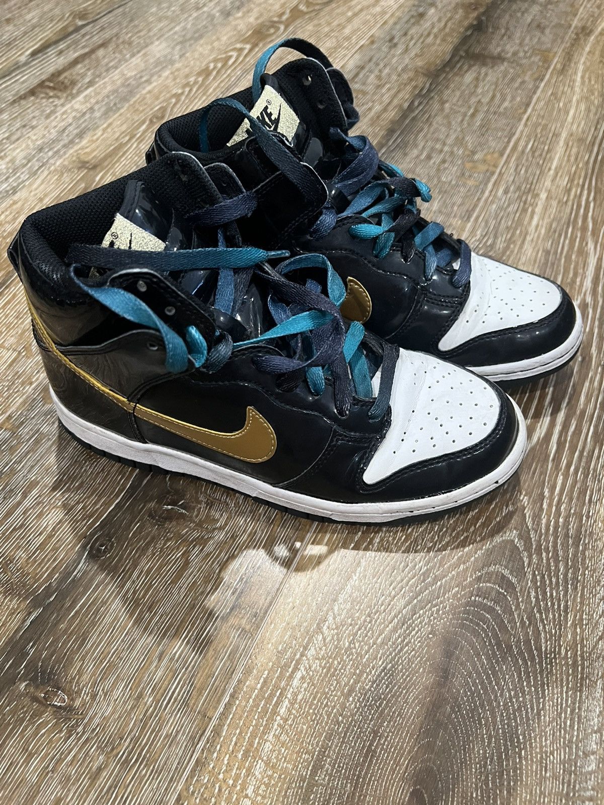 Nike Nike Dunk high GS black metallic gold Size US 6.5 / IT 36.5 - 1 Thumbnail