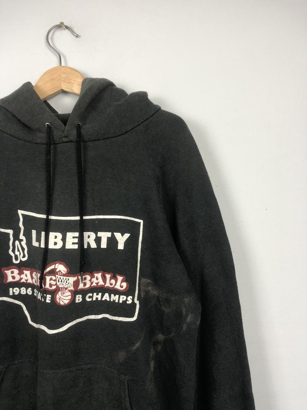Vintage Vintage B Champ Liberty Basketball Hoodies Size US L / EU 52-54 / 3 - 2 Thumbnail