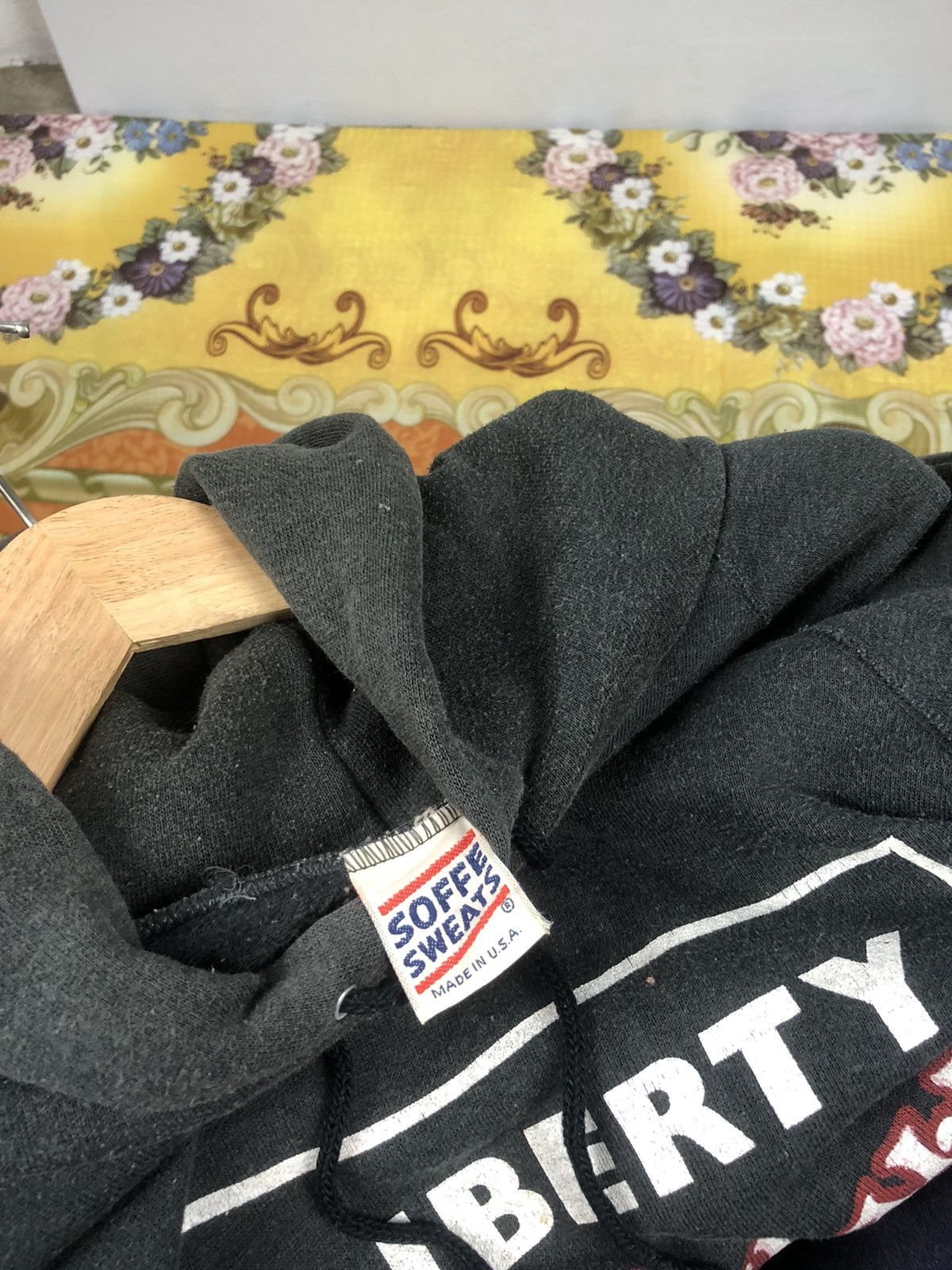 Vintage Vintage B Champ Liberty Basketball Hoodies Size US L / EU 52-54 / 3 - 12 Thumbnail