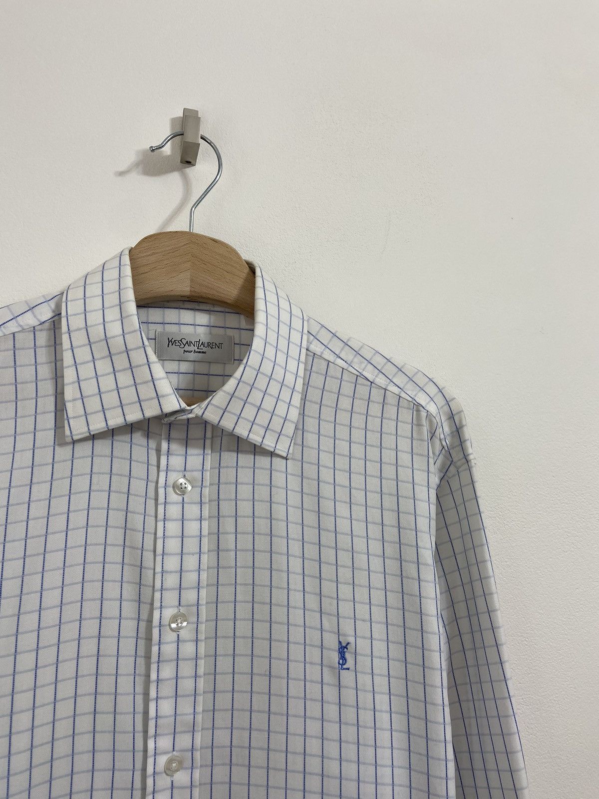 Yves Saint Laurent Yves Saint Laurent Button Up Shirt Size US L / EU 52-54 / 3 - 2 Thumbnail