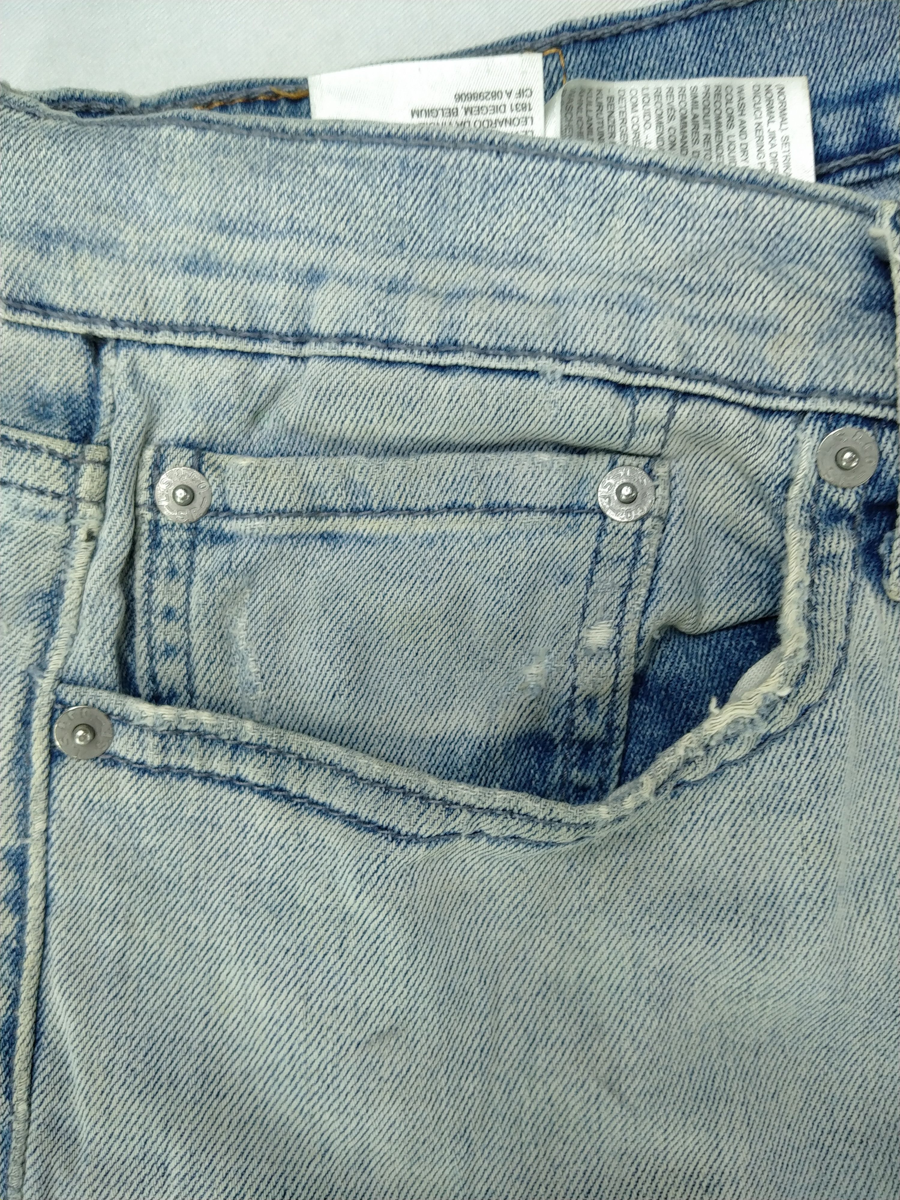 Levi's Light Wash Levi's 514 Single R Denim 33 x 30.5 -JN119 Size US 33 - 10 Thumbnail