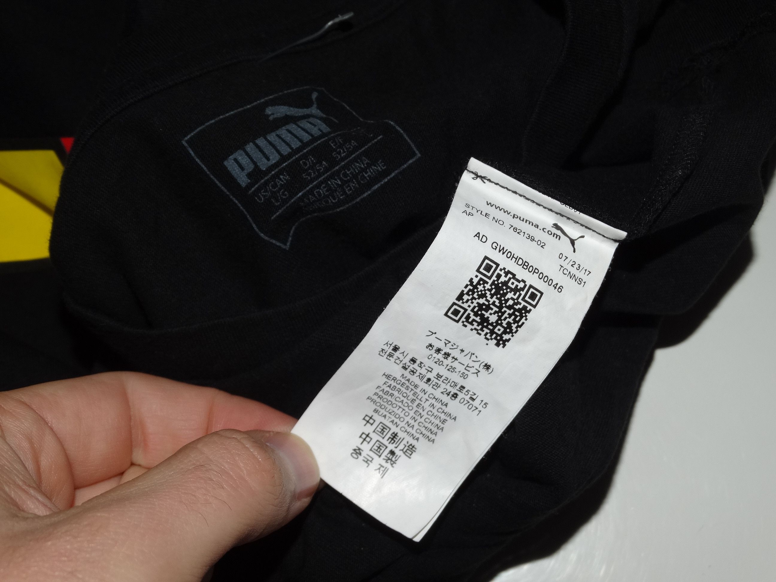 Ferrari × Puma W68 Puma x Ferrari official collectionlogo L italian flag Size US L / EU 52-54 / 3 - 9 Thumbnail
