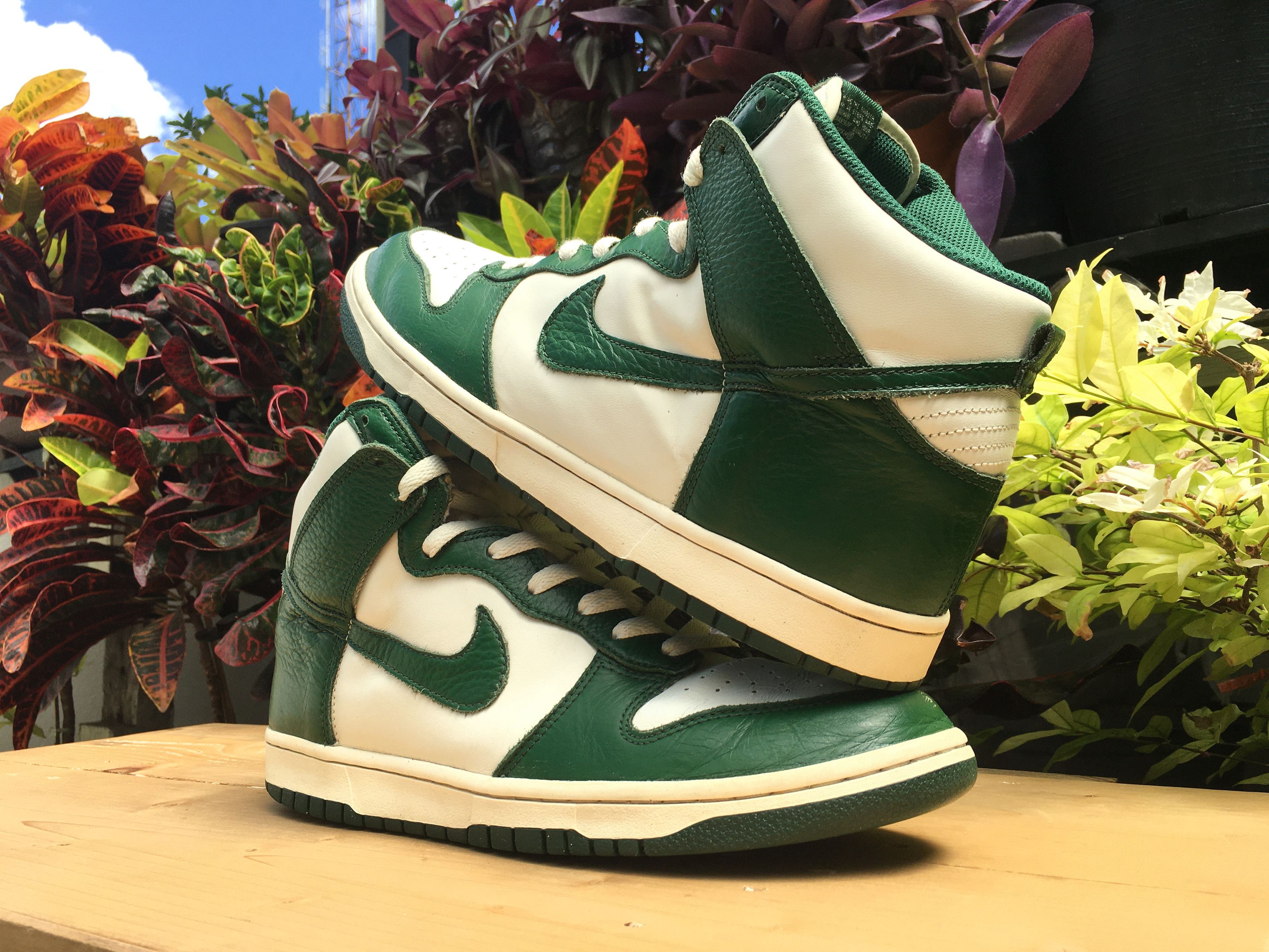 Nike Nike Dunk High Gorge Green Sail Pack 2012 Size US 10.5 / EU 43-44 - 1 Thumbnail