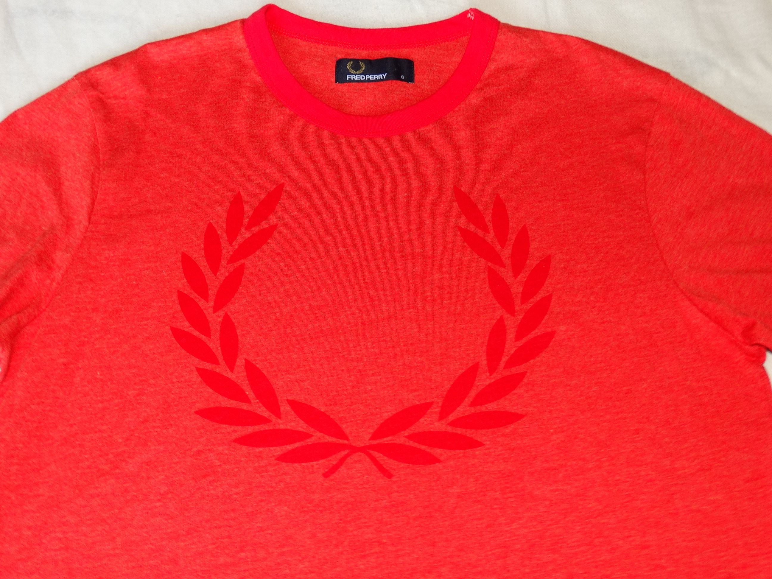 Fred Perry W42 Fred Perry college tee big logo tee S Size US S / EU 44-46 / 1 - 2 Thumbnail