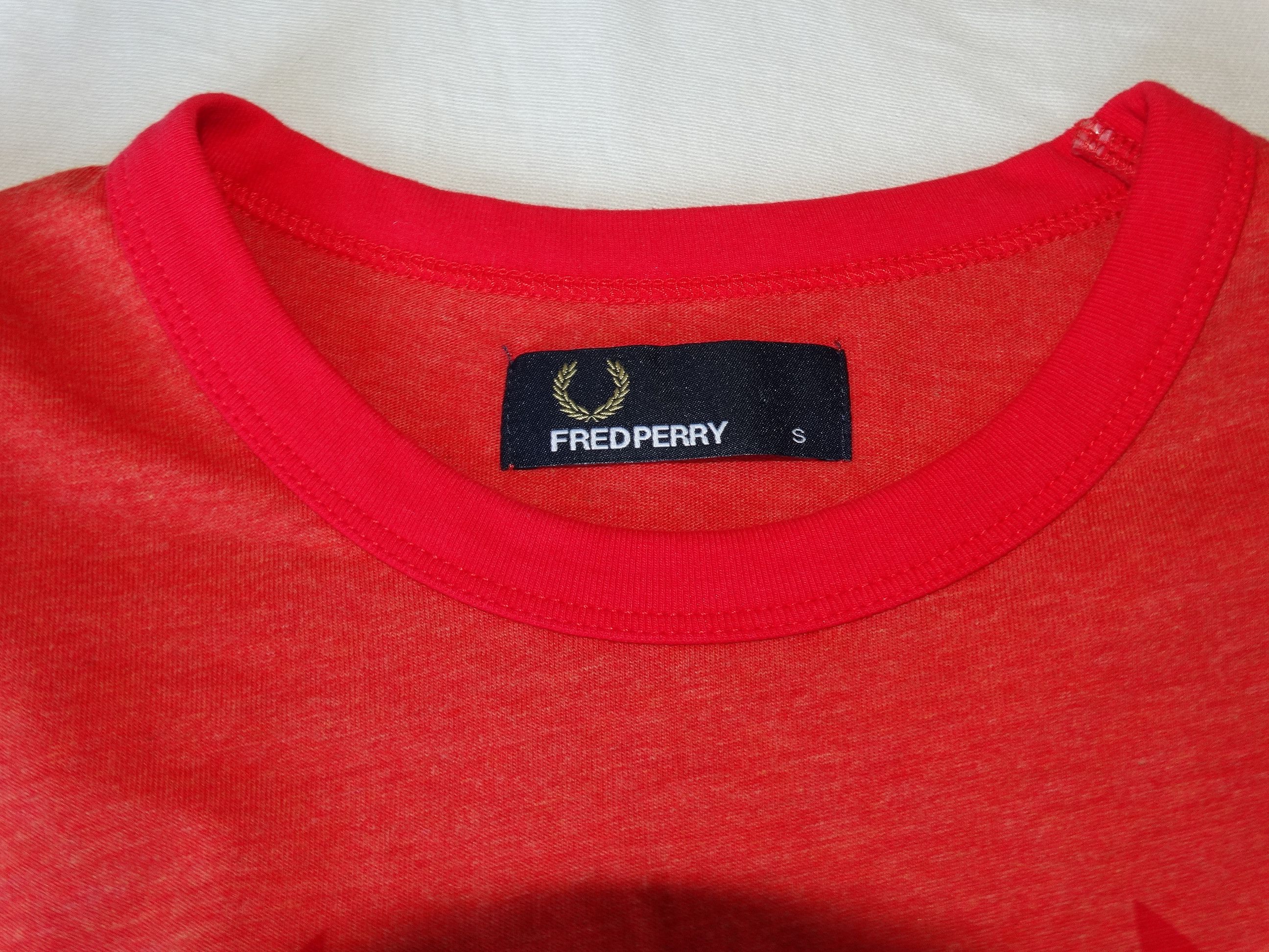 Fred Perry W42 Fred Perry college tee big logo tee S Size US S / EU 44-46 / 1 - 3 Thumbnail