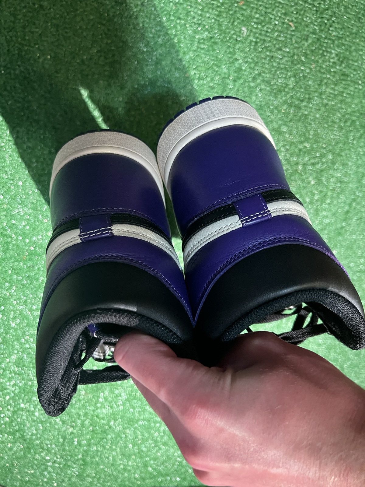 Jordan Brand × Nike Air Jordan 1 Retro High OG Court Purple 2018 Size US 11.5 / EU 44-45 - 4 Thumbnail