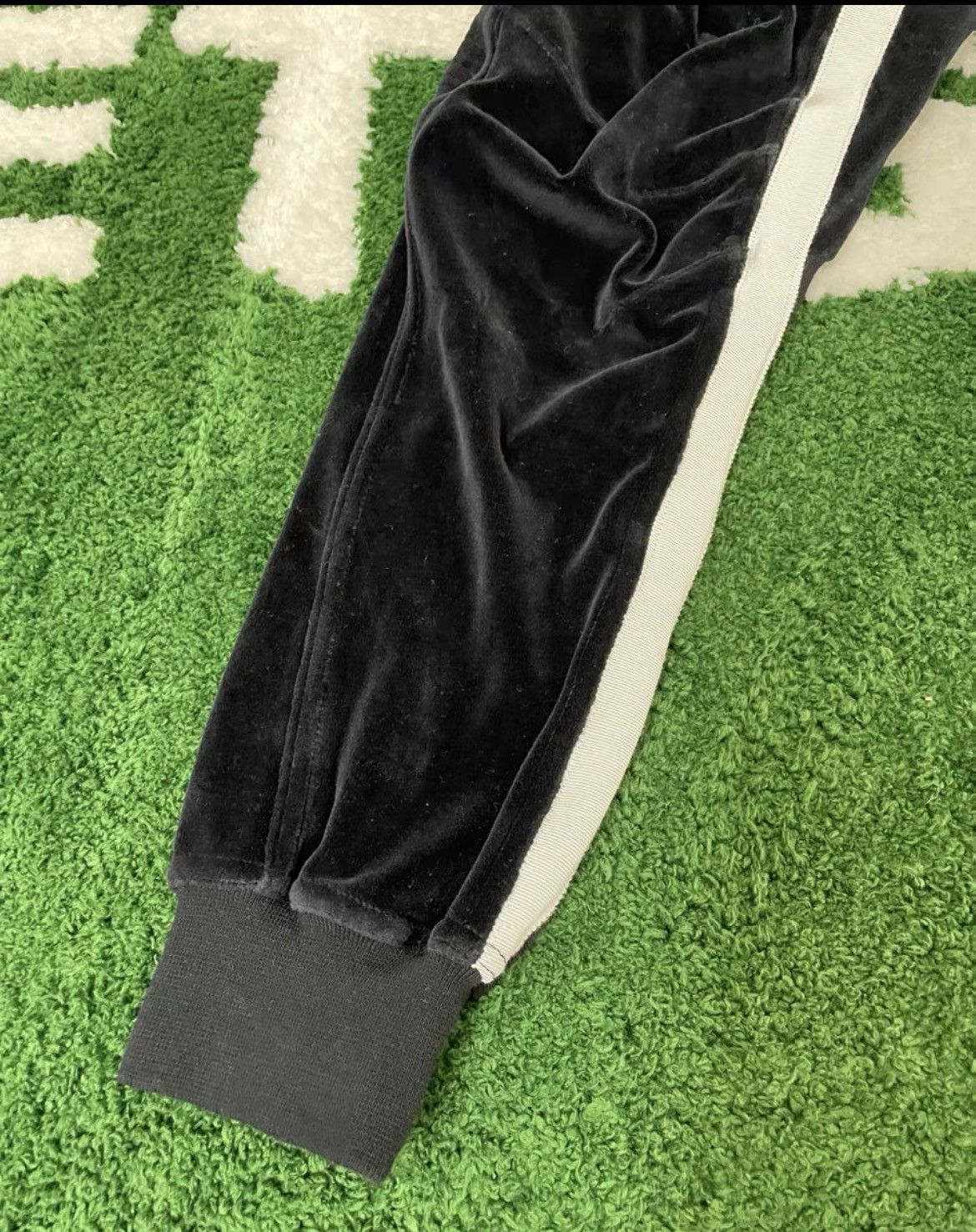 Haider Ackermann Haider Ackermann Velvet Sweatpants Size S Size US 32 / EU 48 - 4 Thumbnail