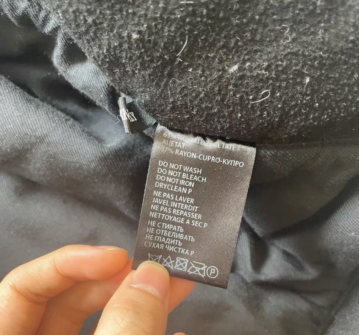 Haider Ackermann Haider Ackermann 2016 Velvet Bomber Jkt Size M Size US M / EU 48-50 / 2 - 5 Thumbnail
