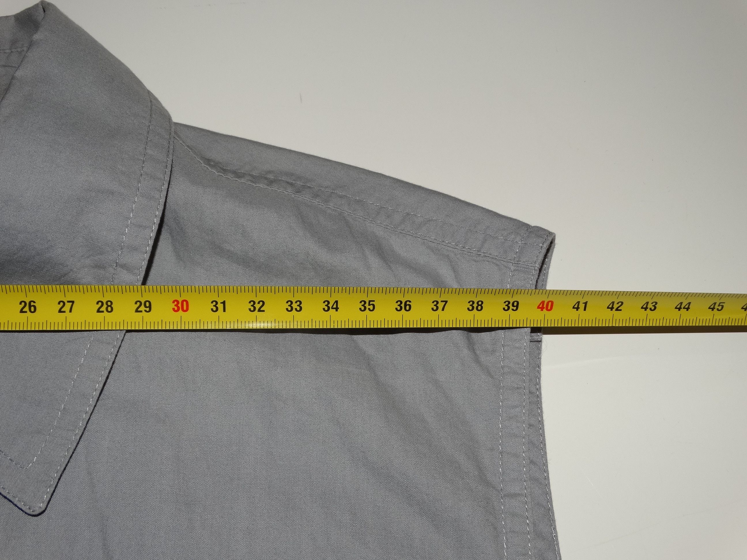 Armani × Armani Exchange × Giorgio Armani A12 Armani shirt unsleeves worker workwear 2 pockets Size US M / EU 48-50 / 2 - 8 Thumbnail