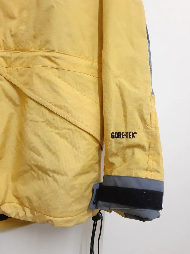 The North Face True Vintage The North Face Gore-Tex Hoodie Size US L / EU 52-54 / 3 - 3 Thumbnail