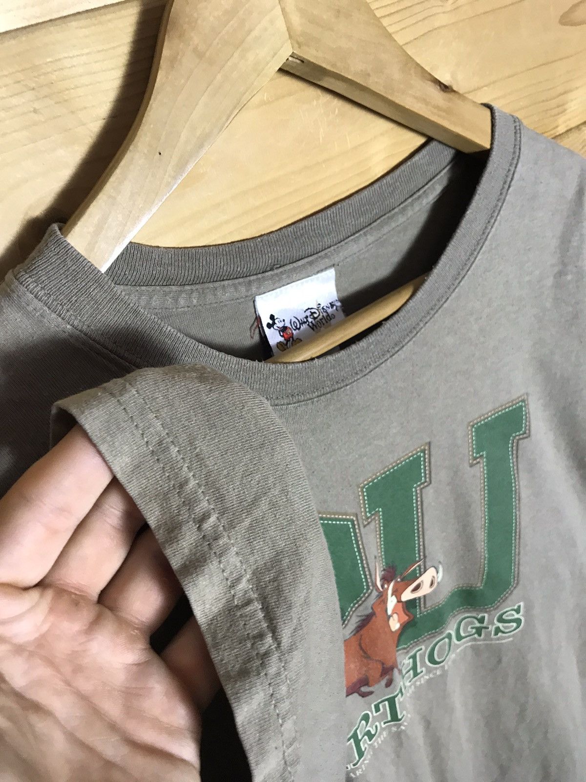 Disney vintage 90s Disney the lion king pumbaa t-shirt Size US L / EU 52-54 / 3 - 5 Thumbnail