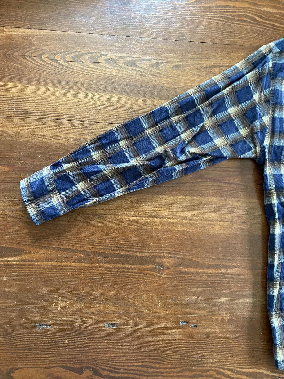Vintage Vintage 90’s Thin Corduroy Plaid Long Sleeve Button Up Size US S / EU 44-46 / 1 - 10 Thumbnail