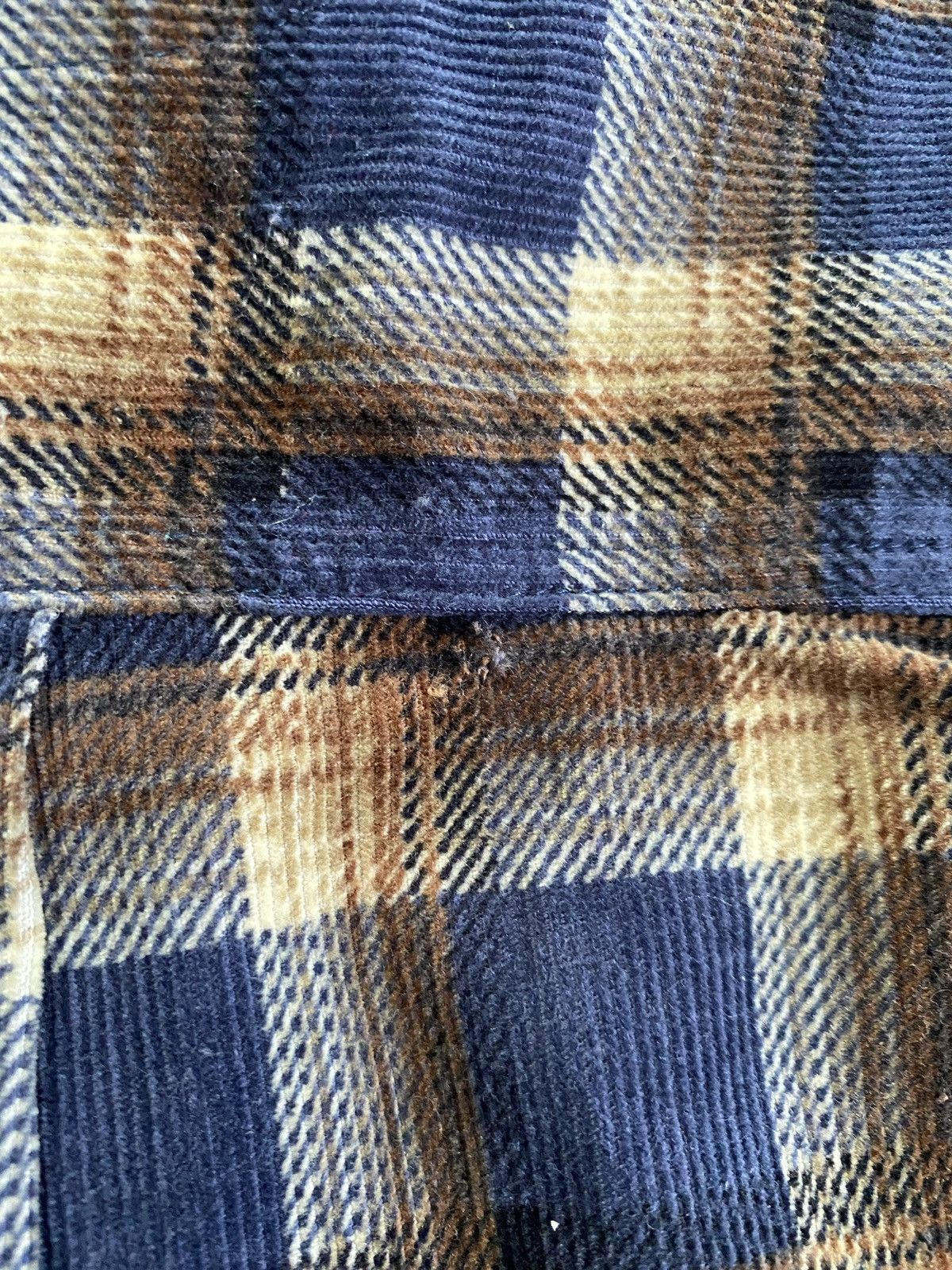 Vintage Vintage 90’s Thin Corduroy Plaid Long Sleeve Button Up Size US S / EU 44-46 / 1 - 12 Thumbnail