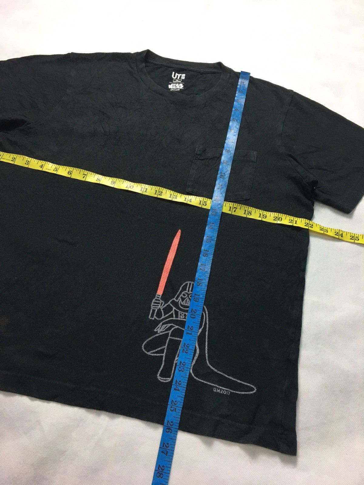 Star Wars × Uniqlo Star Wars x Uniqlo Tee Shirt Size US L / EU 52-54 / 3 - 7 Thumbnail