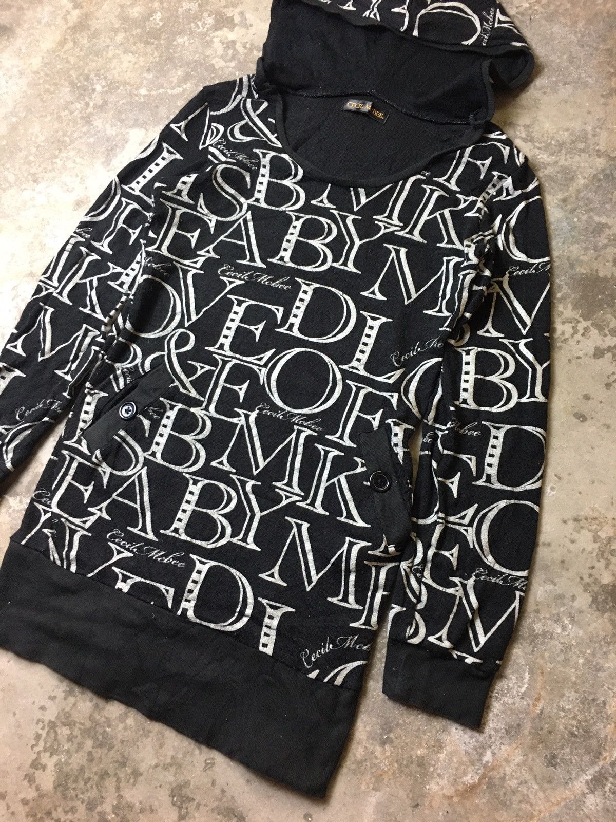 Designer × Japanese Brand Vintage CECIL McBEE Full print Hoodie Size XS / US 0-2 / IT 36-38 - 2 Thumbnail