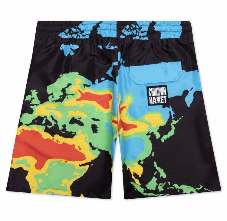 Market GLOBAL CITIZEN NYLON SHORTS XL Size US 36 / EU 52 - 2 Thumbnail