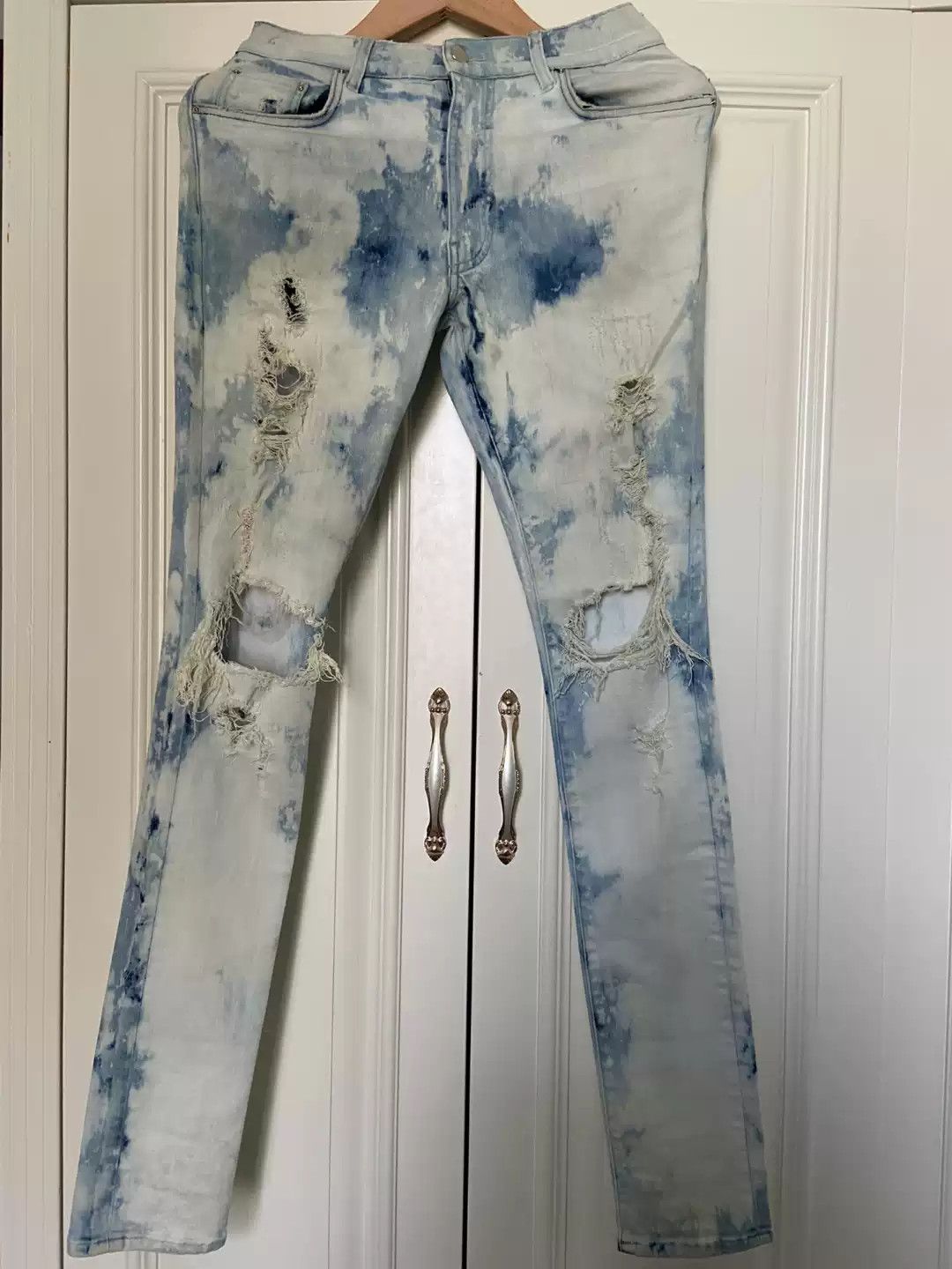 Amiri AMIRI 17SS Trasher Snow DMGD Jeans Size US 30 / EU 46 - 1 Thumbnail