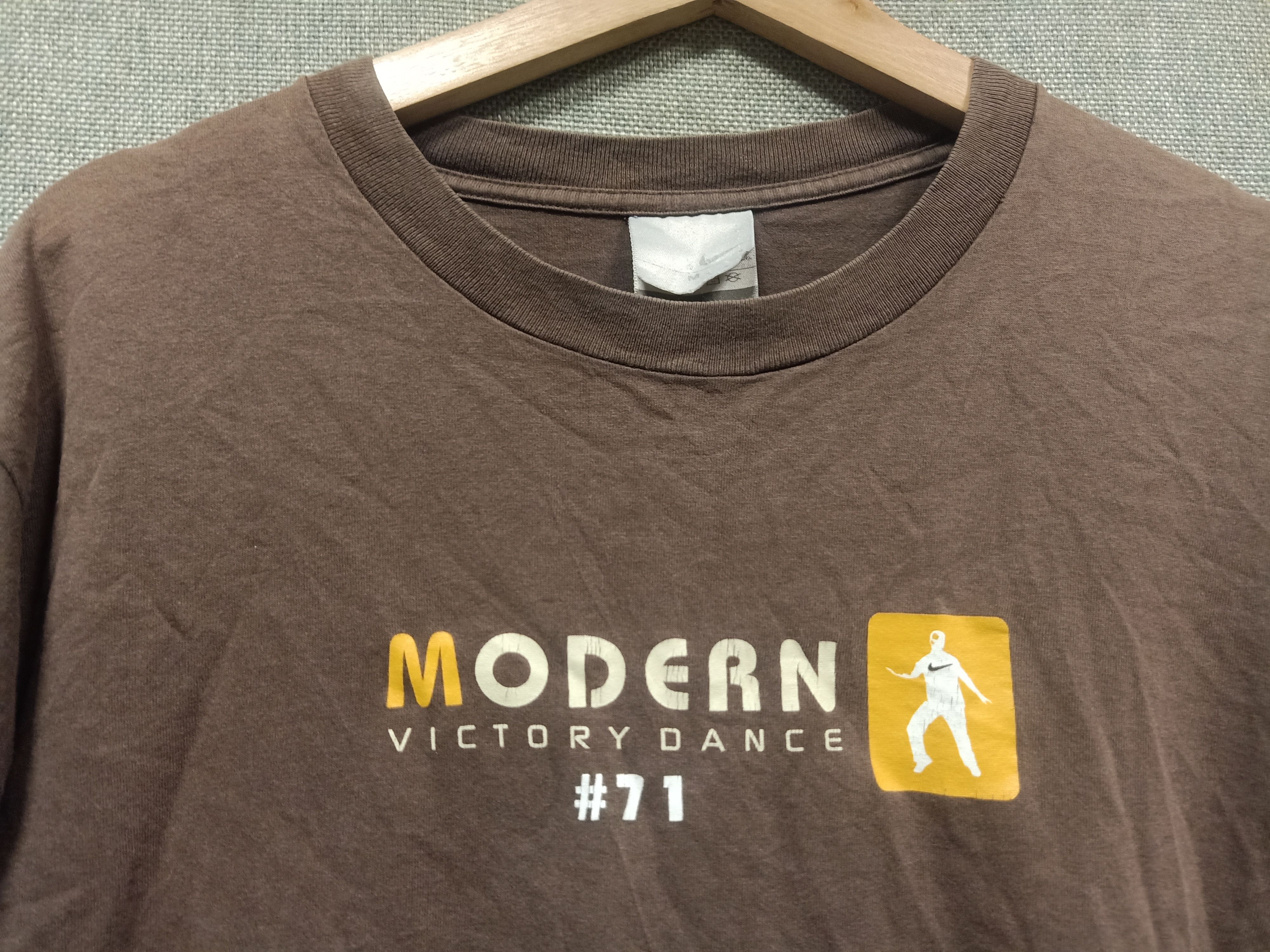 Nike × Nike ACG × Vintage T shirt nike modern victory dance #71 Size US M / EU 48-50 / 2 - 3 Thumbnail