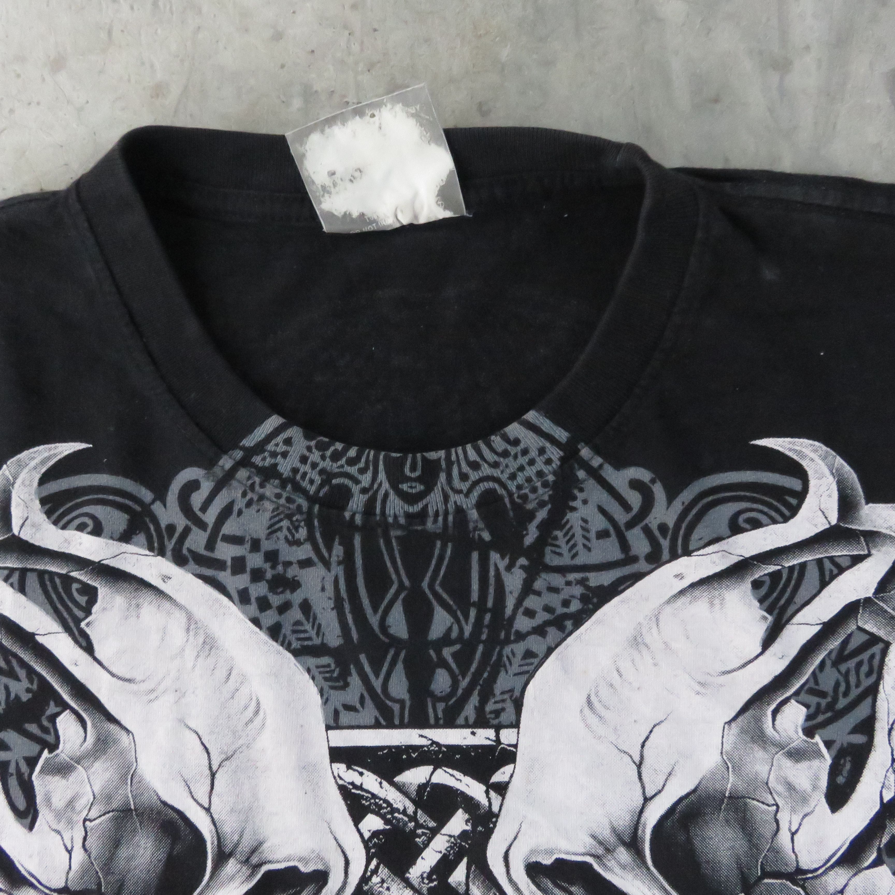 Vintage Vintage 90's Skull Fullprint Single Stitch Tee Shirt Size US L / EU 52-54 / 3 - 6 Thumbnail