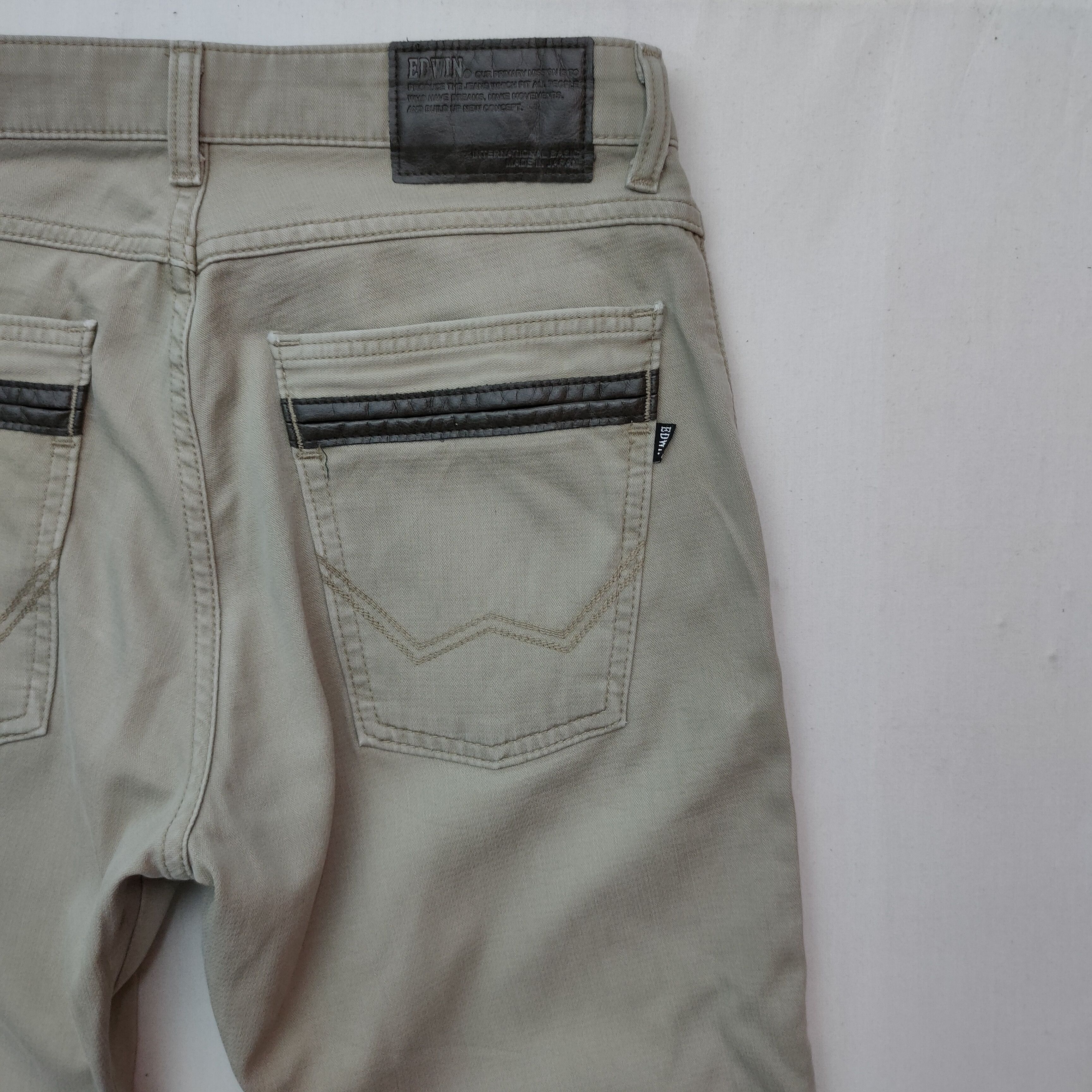 Edwin Vintage EDWIN Khaki Casual Pants Size US 31 - 13 Thumbnail