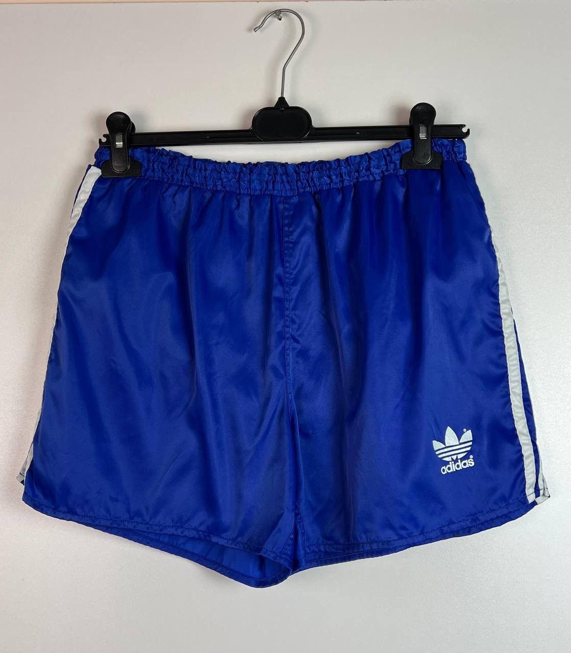 Adidas Adidas vintage shorts size M Size US 32 / EU 48 - 1 Thumbnail