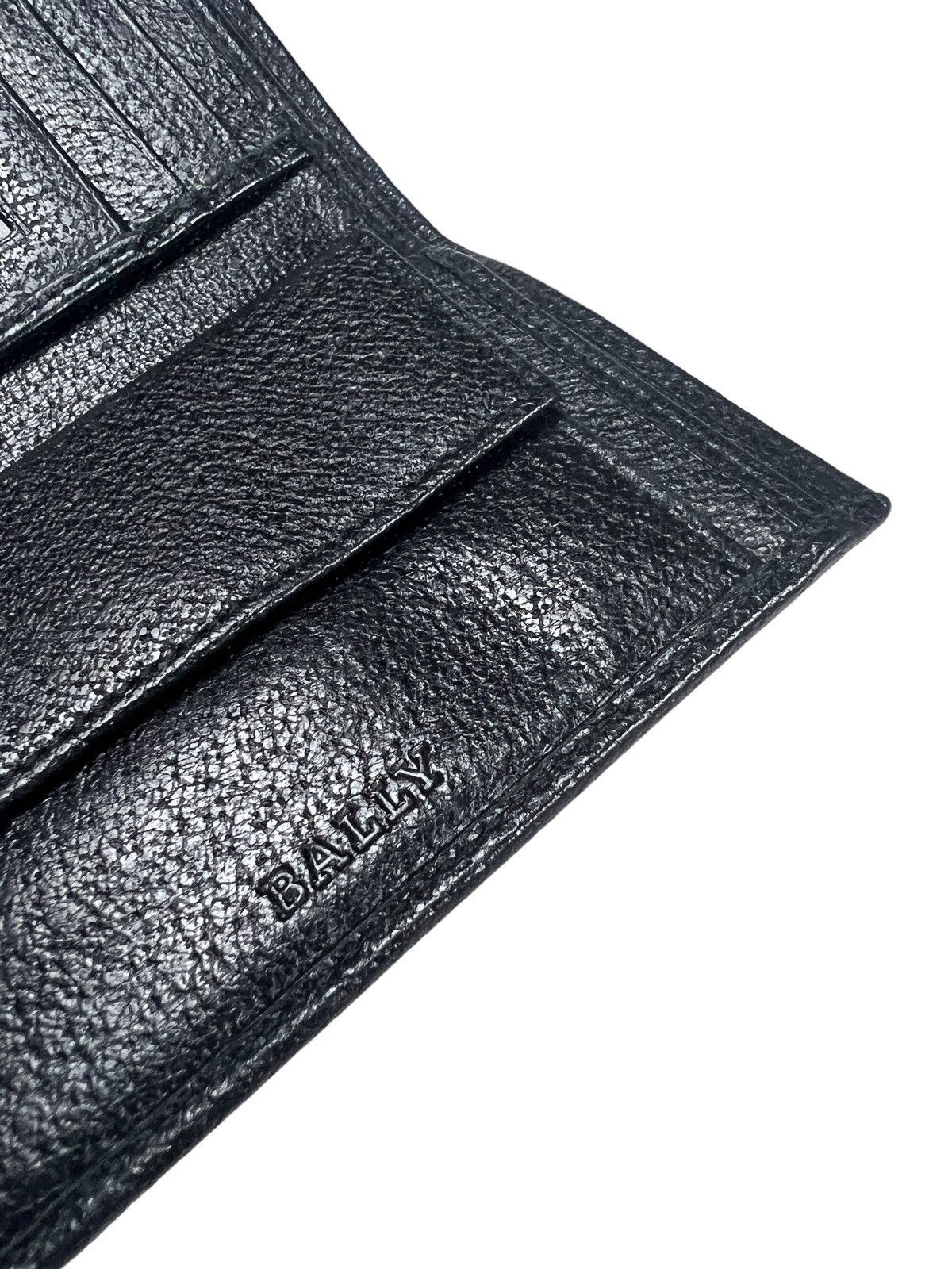 Bally Vintage Bally Pig Skin Leather Trifold Wallet Size ONE SIZE - 4 Thumbnail