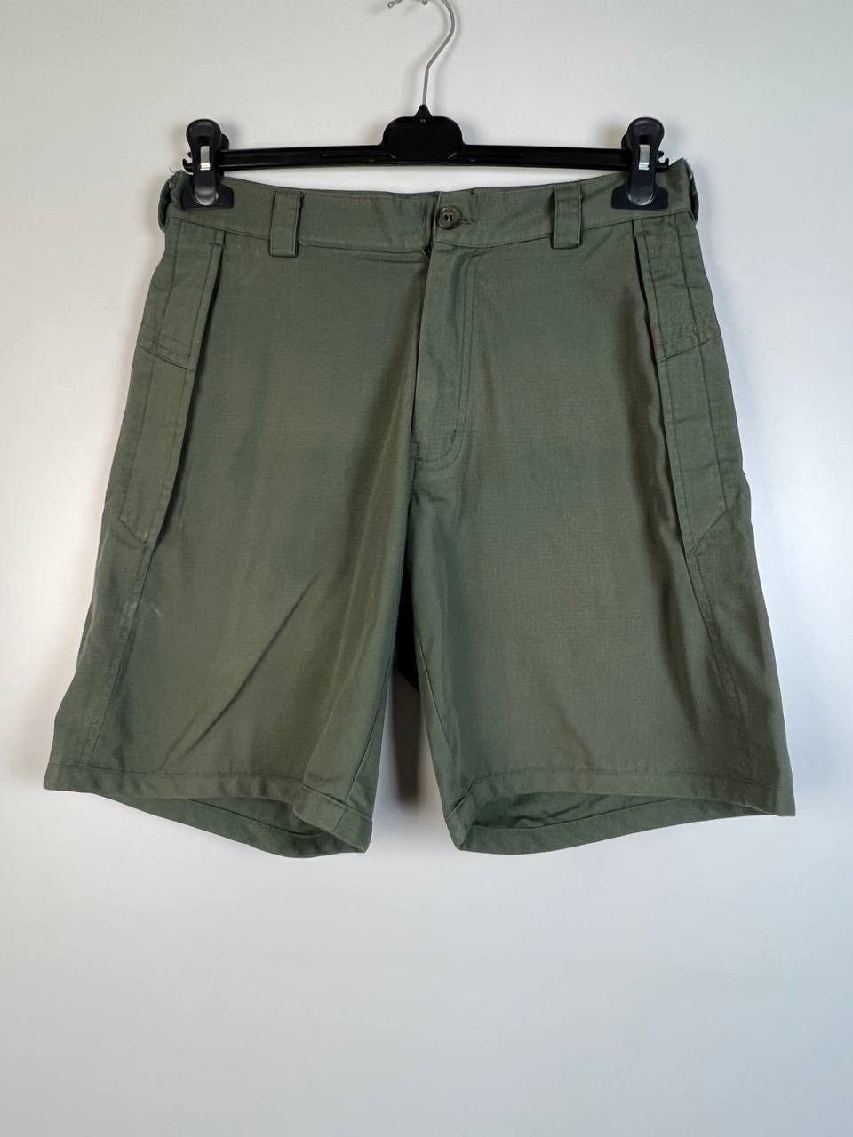 Vintage Adidas vintage shorts size S Size US 30 / EU 46 - 1 Thumbnail