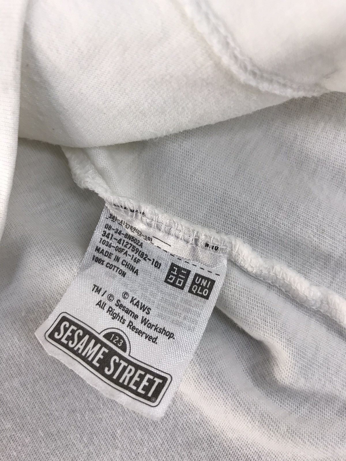 Japanese Brand × Kaws Cartoon Network Kaws Sesame Street Monster Eat Cookies Logo Size US M / EU 48-50 / 2 - 6 Thumbnail