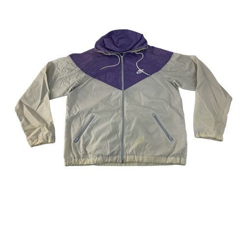 Nike 90s Nike Embroidery Logo Hooded Windbreaker Jacket Size US XL / EU 56 / 4 - 1 Thumbnail