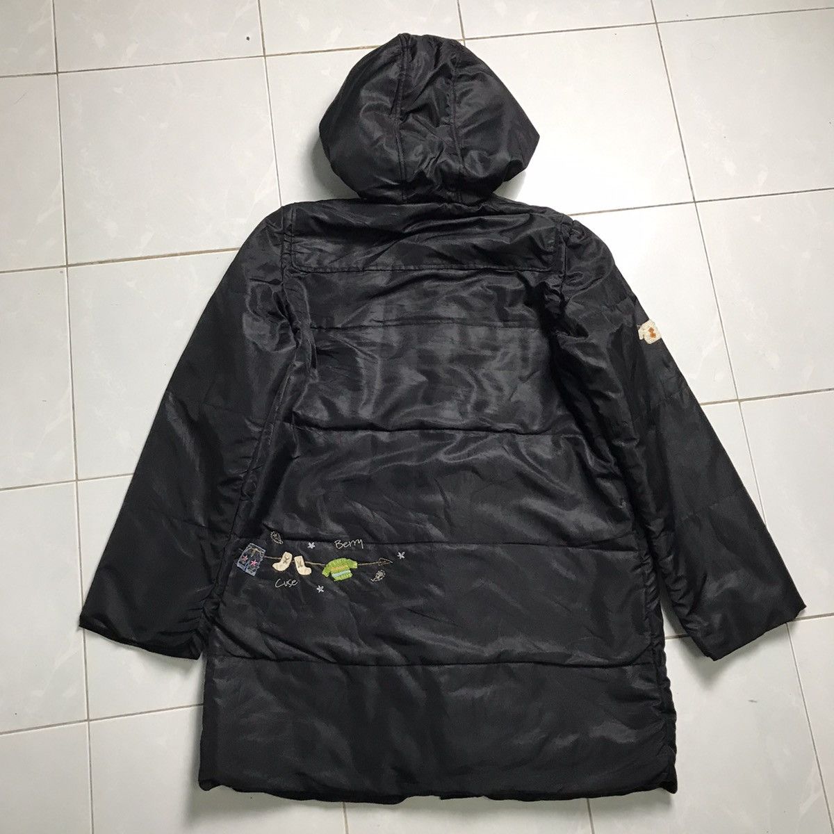 Designer × Japanese Brand × Vintage Vintage Japanese Embroidery Cuse Berry Overcoat Jacket Size US M / EU 48-50 / 2 - 9 Thumbnail