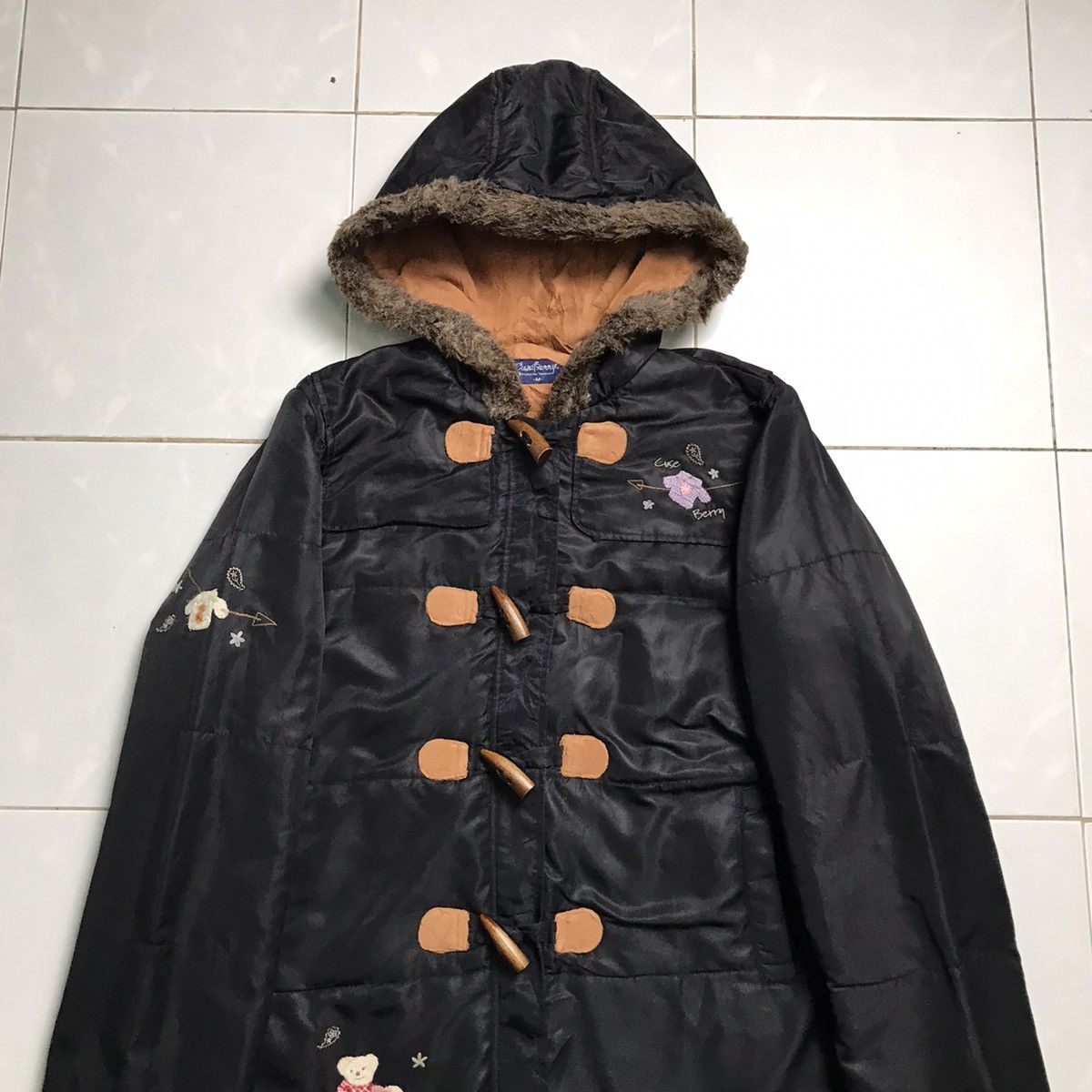 Designer × Japanese Brand × Vintage Vintage Japanese Embroidery Cuse Berry Overcoat Jacket Size US M / EU 48-50 / 2 - 2 Thumbnail