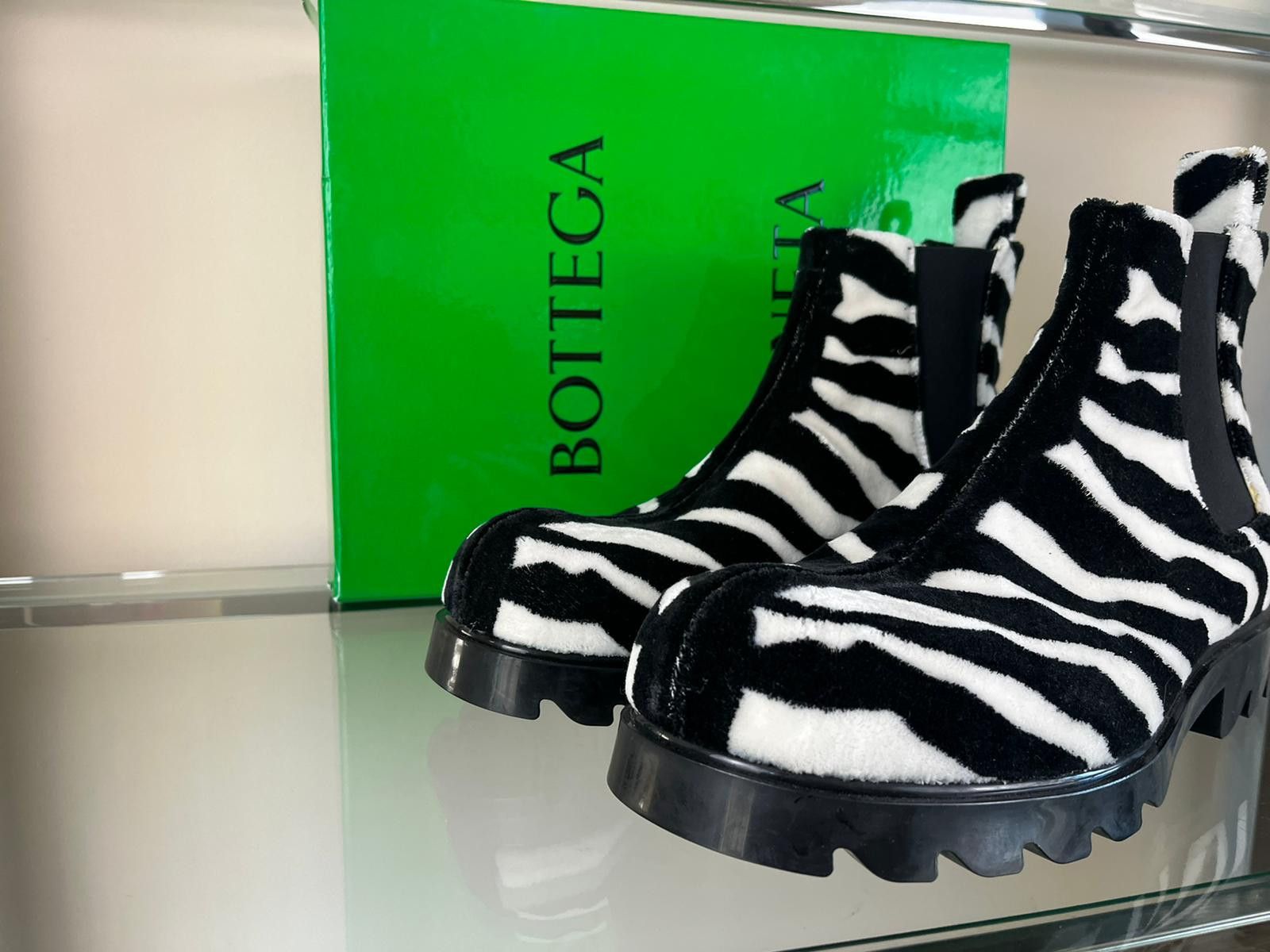 Bottega Veneta o1rshd1 Pony Hair Zebra Boots in Black & White Size US 10 / EU 43 - 6 Thumbnail