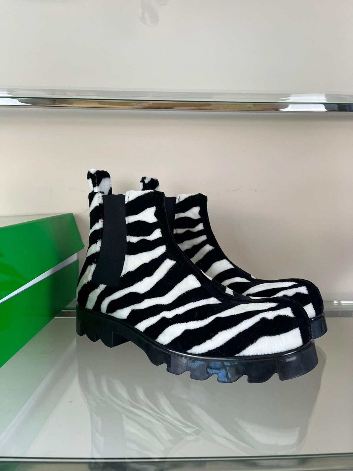 Bottega Veneta o1rshd1 Pony Hair Zebra Boots in Black & White Size US 10 / EU 43 - 7 Thumbnail