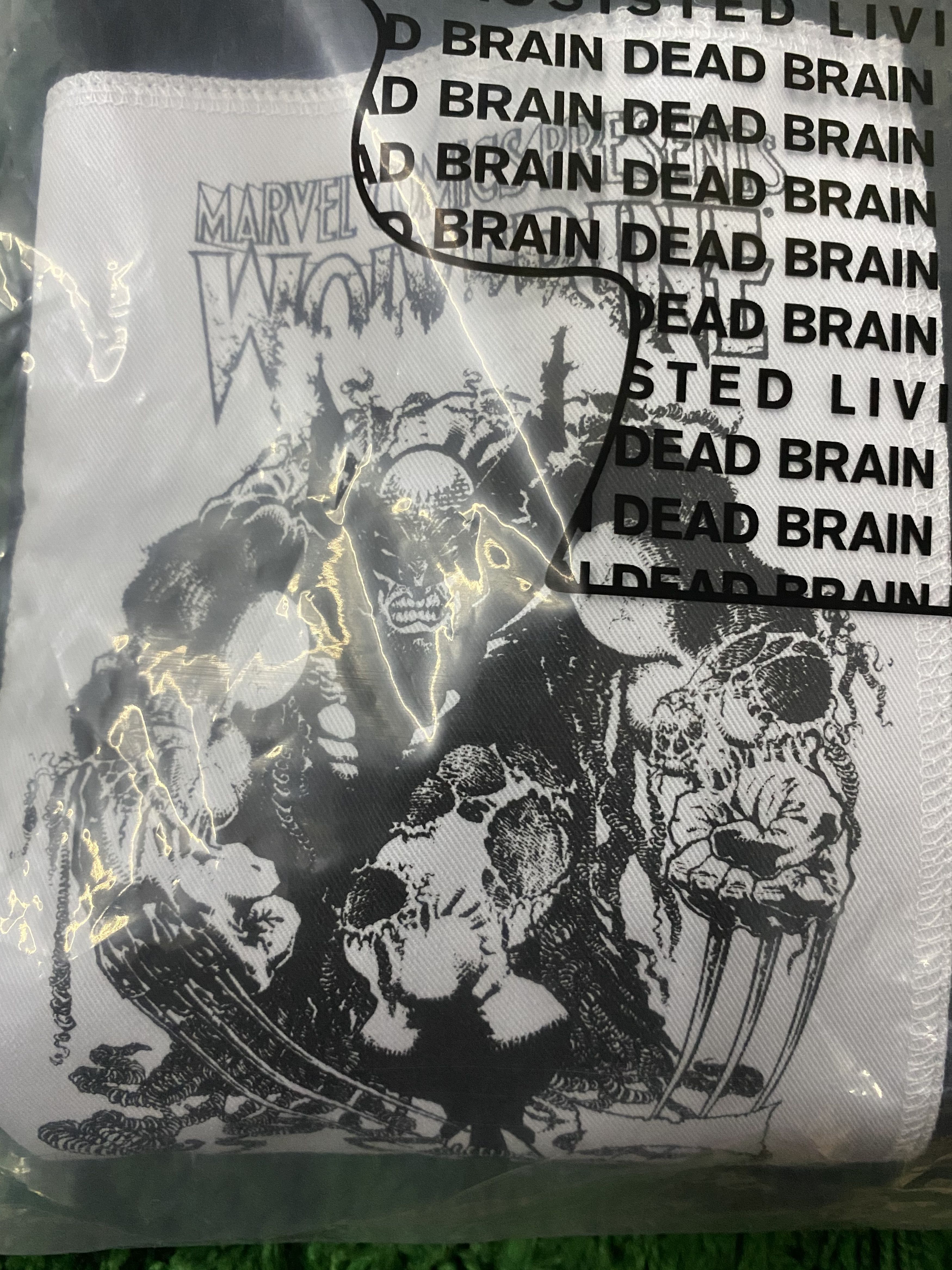 Brain Dead WOLVERINE PATCH CREWNECK - BLACK Size US S / EU 44-46 / 1 - 5 Thumbnail