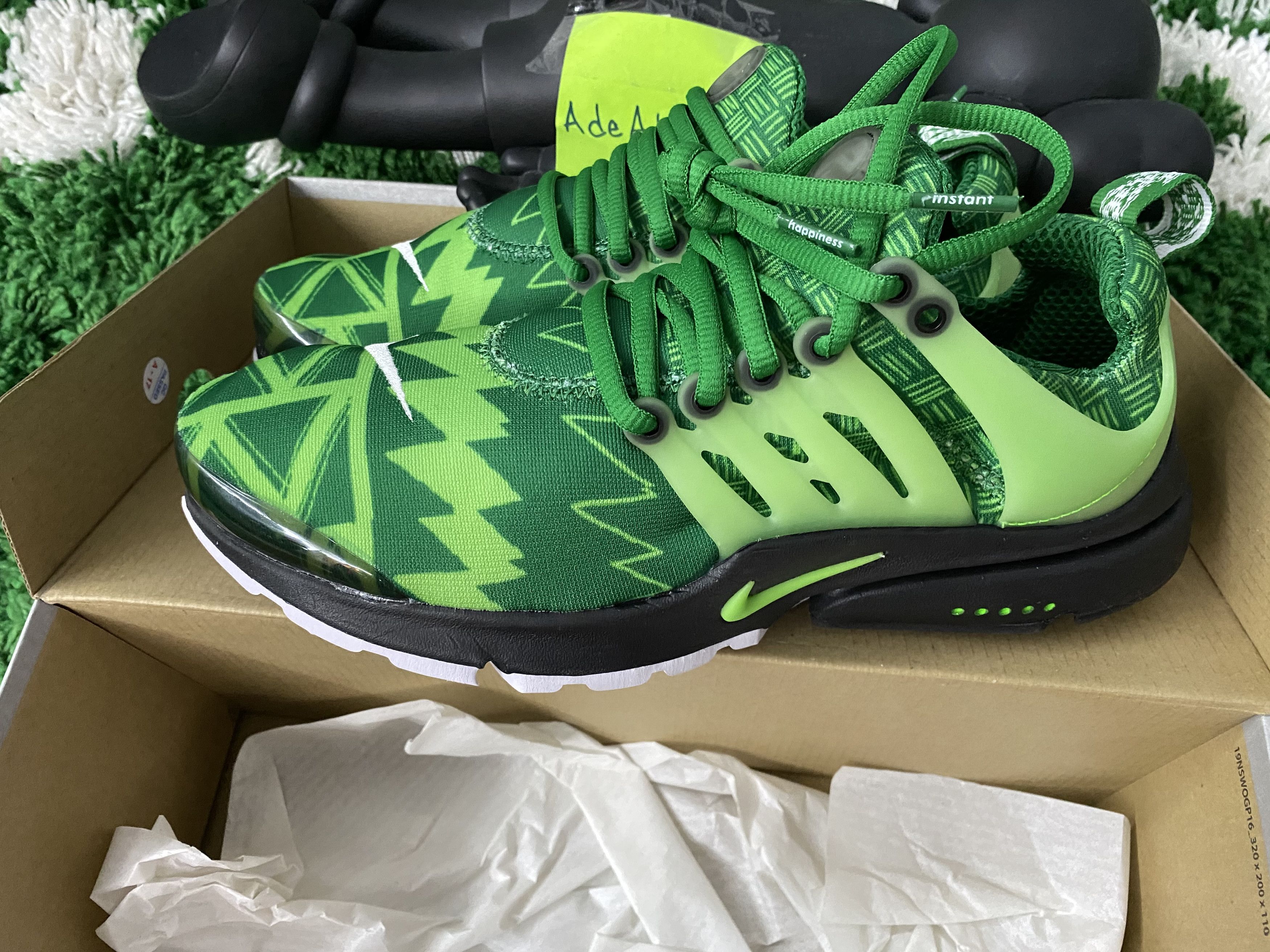 Nike Nike Air Presto Nigeria Small 7-9 Size US 9 / EU 42 - 5 Thumbnail