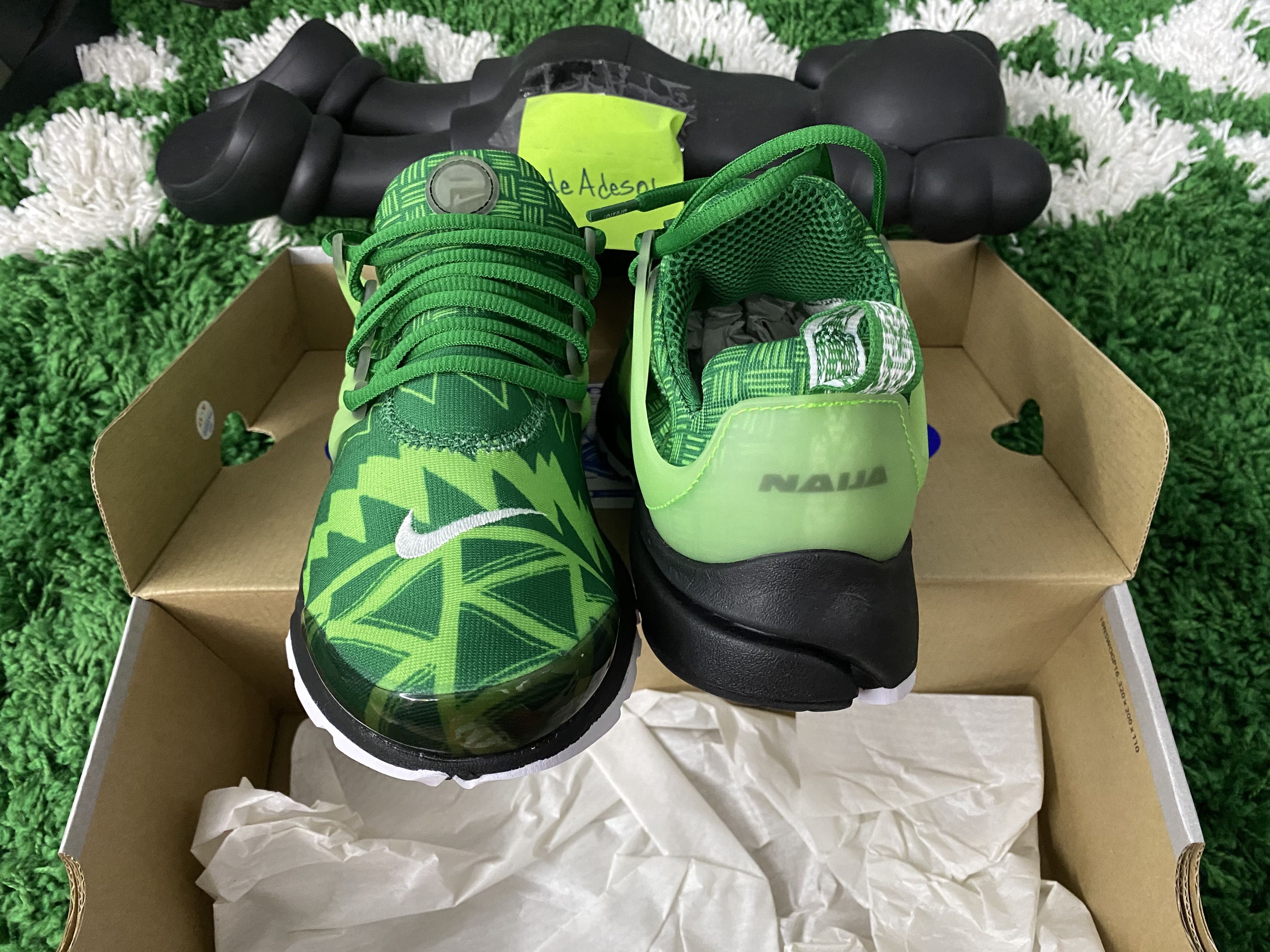 Nike Nike Air Presto Nigeria Small 7-9 Size US 9 / EU 42 - 4 Thumbnail