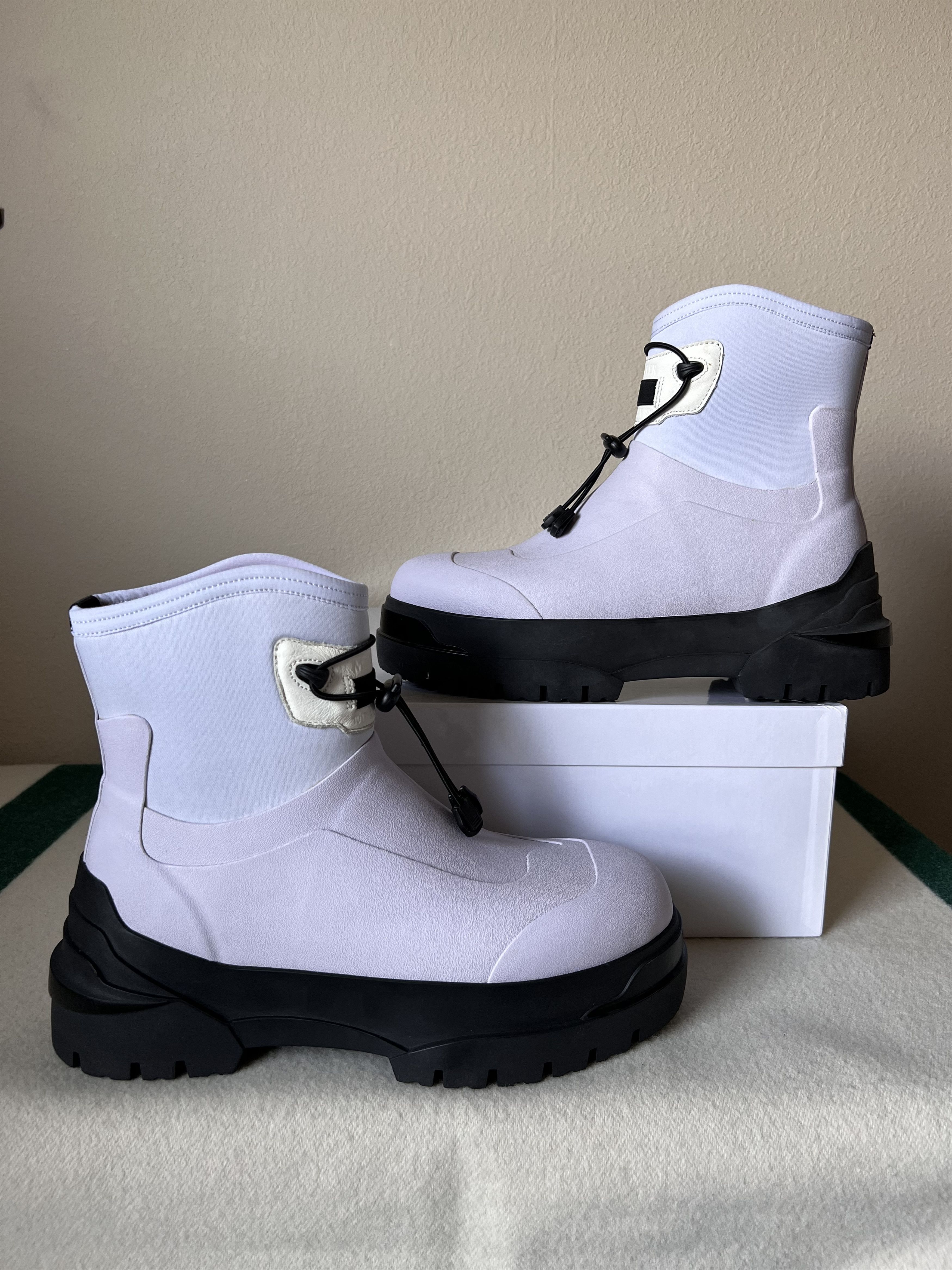 1017 ALYX 9SM × Moncler 1017 Alyx 9SM Moncler Alison Boots in White Size US 10 / EU 43 - 2 Thumbnail