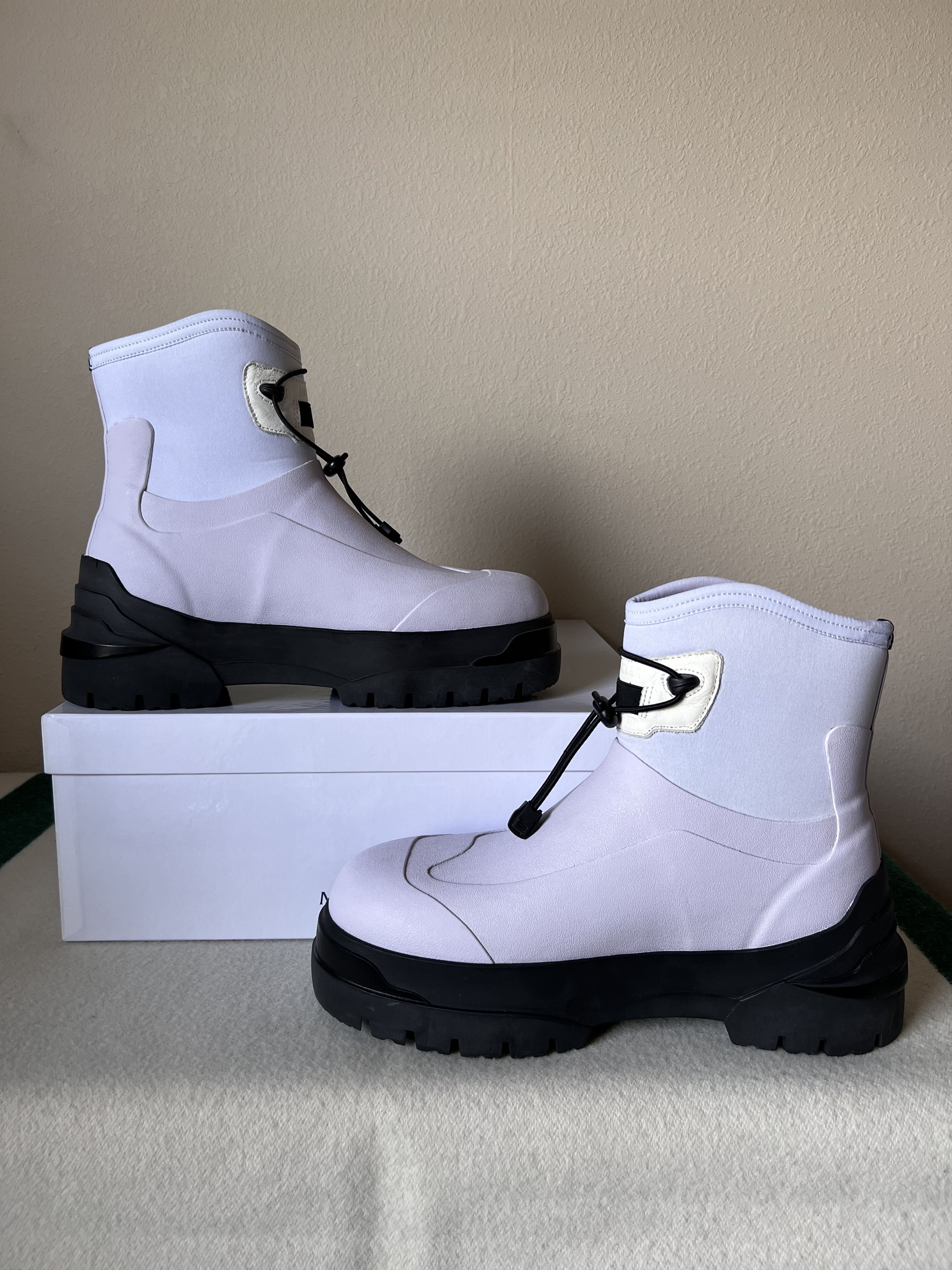 1017 ALYX 9SM × Moncler 1017 Alyx 9SM Moncler Alison Boots in White Size US 10 / EU 43 - 3 Thumbnail