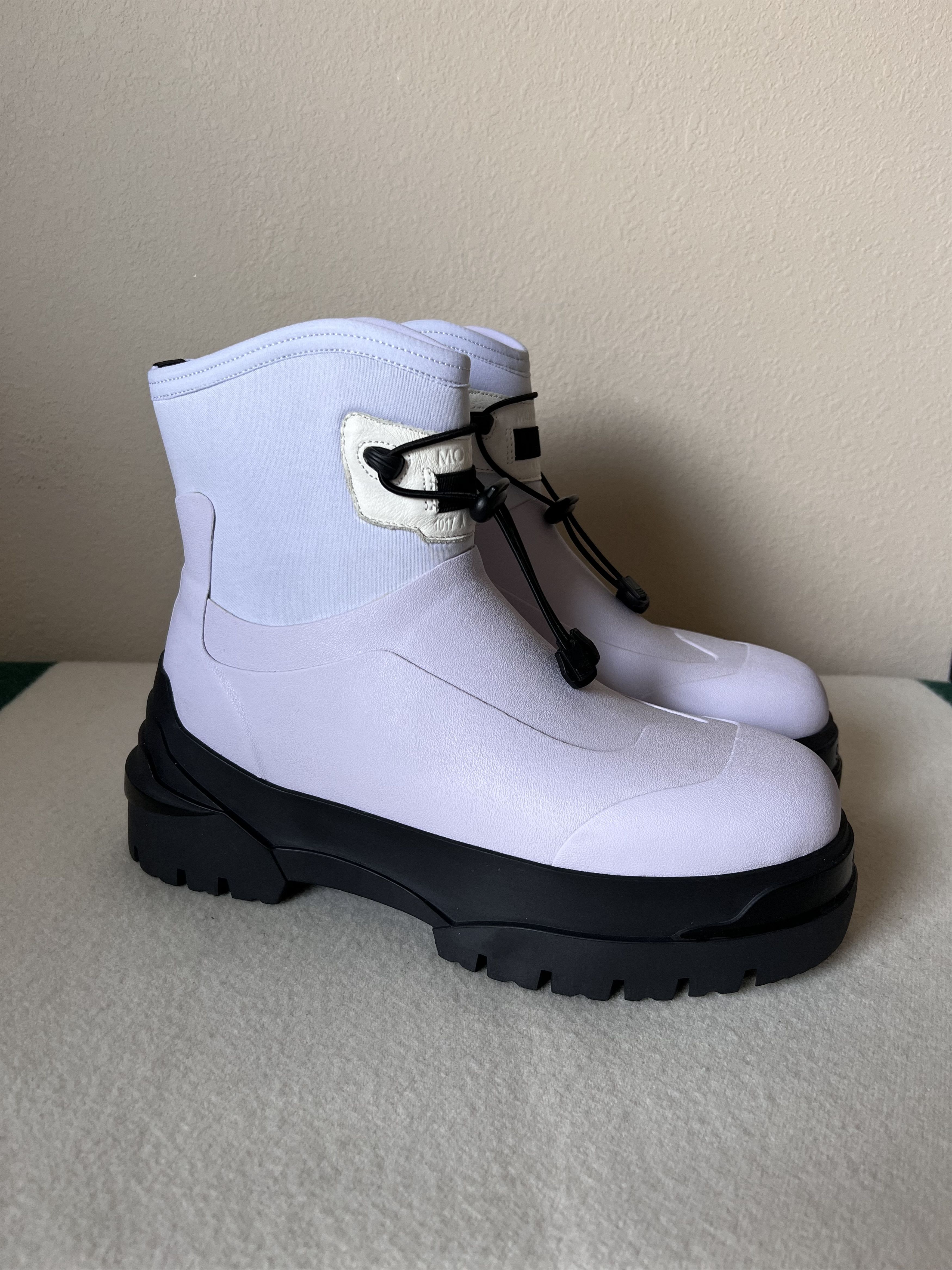 image of 1017 Alyx 9Sm Moncler Alison Boots In White, Men's
