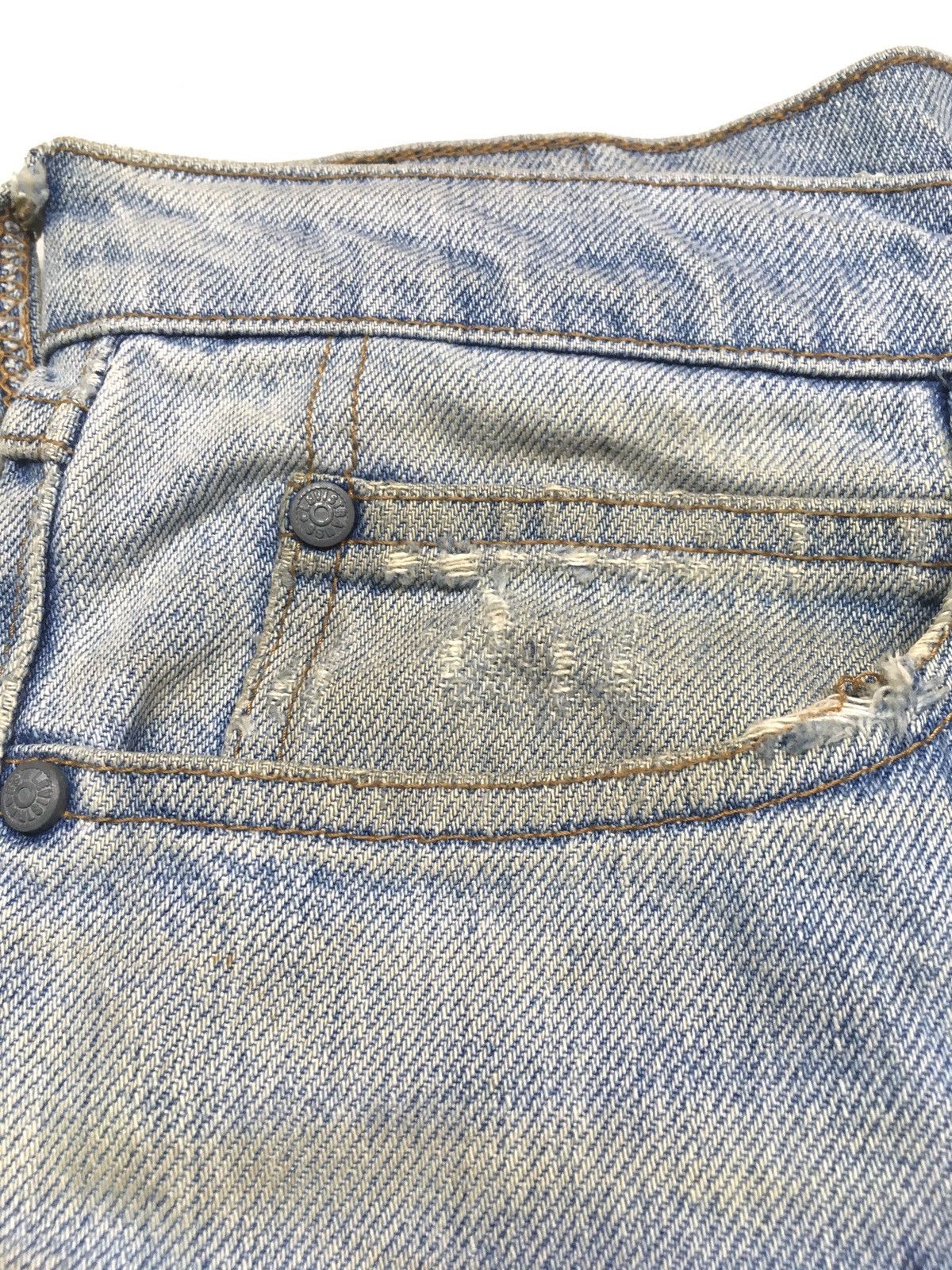 Levi's × Vintage Vintage 1991 Levis Big E dixhuit blue wash distressed denim Size US 31 - 7 Thumbnail