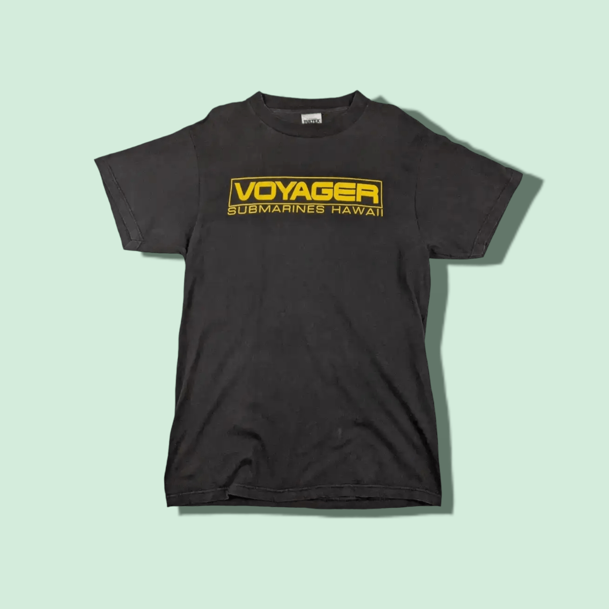 Tultex Vintage 2000's VOYAGER SUBMARINES Hawaii T-Shirt Size US M / EU 48-50 / 2 - 1 Thumbnail
