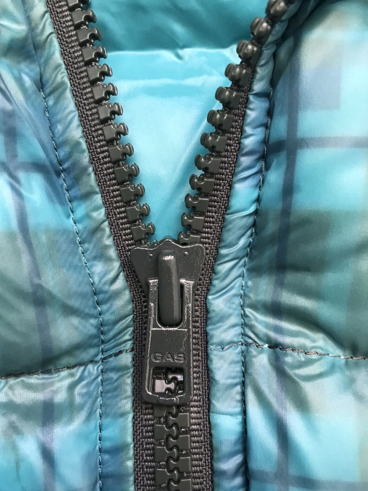 GAS GAS JEANS Sleeveless Down Jacket Made In Italy Size US S / EU 44-46 / 1 - 10 Thumbnail