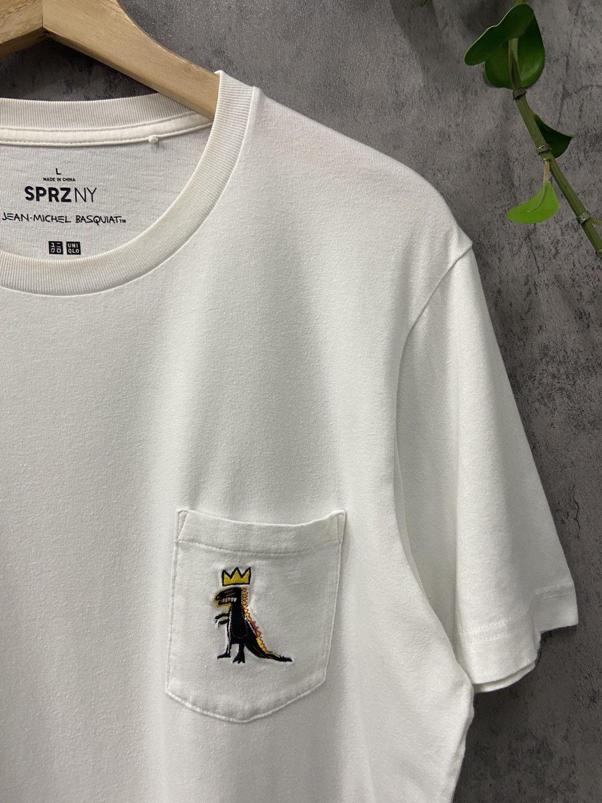 Jean-Michel Basquiat Jean Michel Basquiat Uniqlo Pocket Tee Size US M / EU 48-50 / 2 - 3 Thumbnail