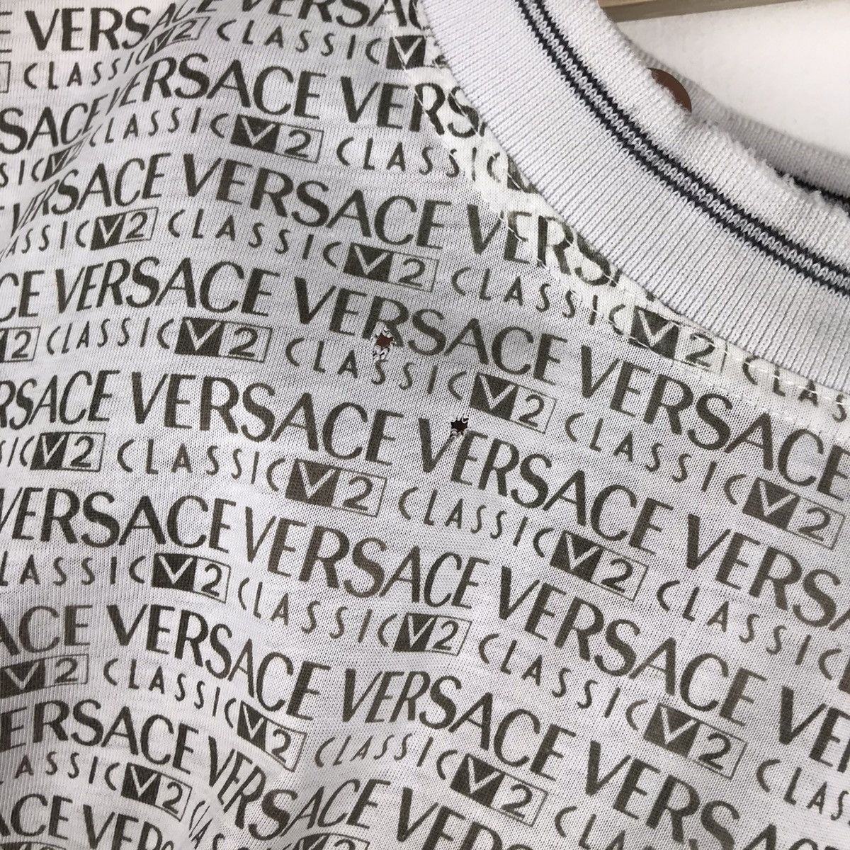 Versace × Vintage Vintage Versace Classic V2 Fullprint Tee Size US M / EU 48-50 / 2 - 8 Thumbnail