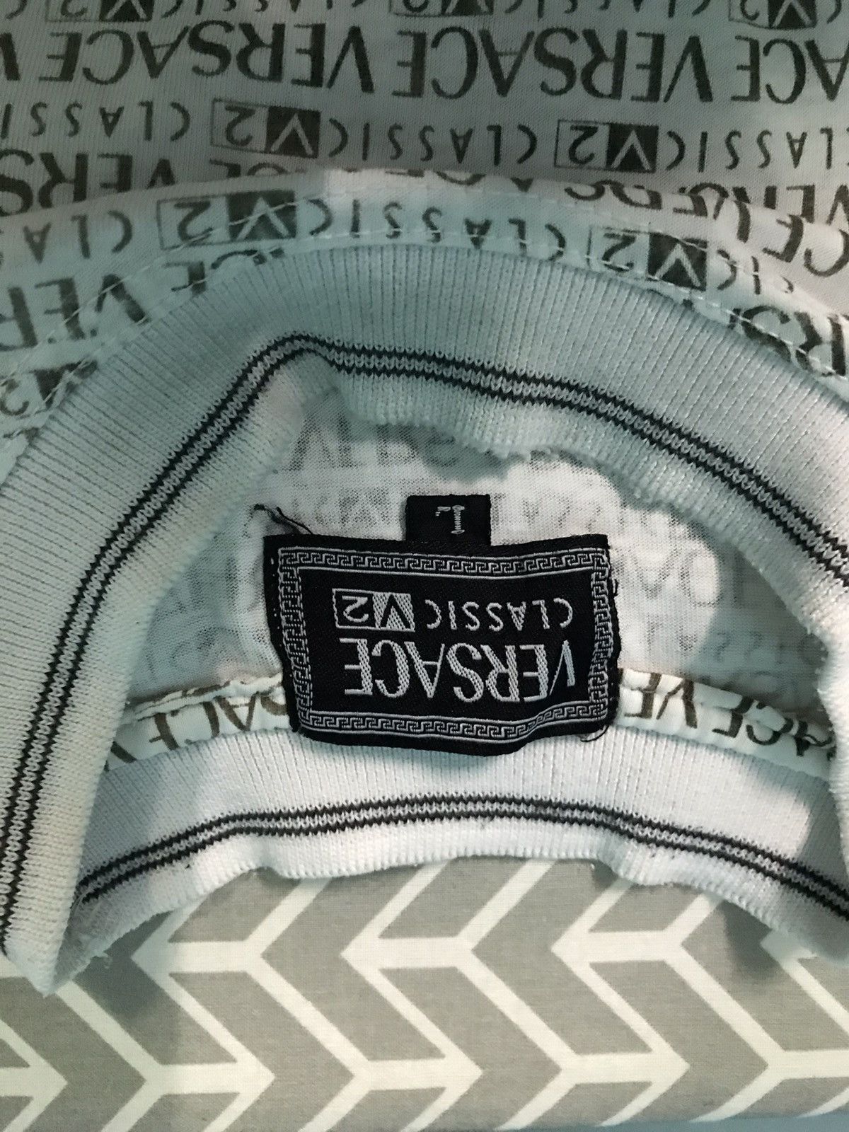 Versace × Vintage Vintage Versace Classic V2 Fullprint Tee Size US M / EU 48-50 / 2 - 11 Thumbnail
