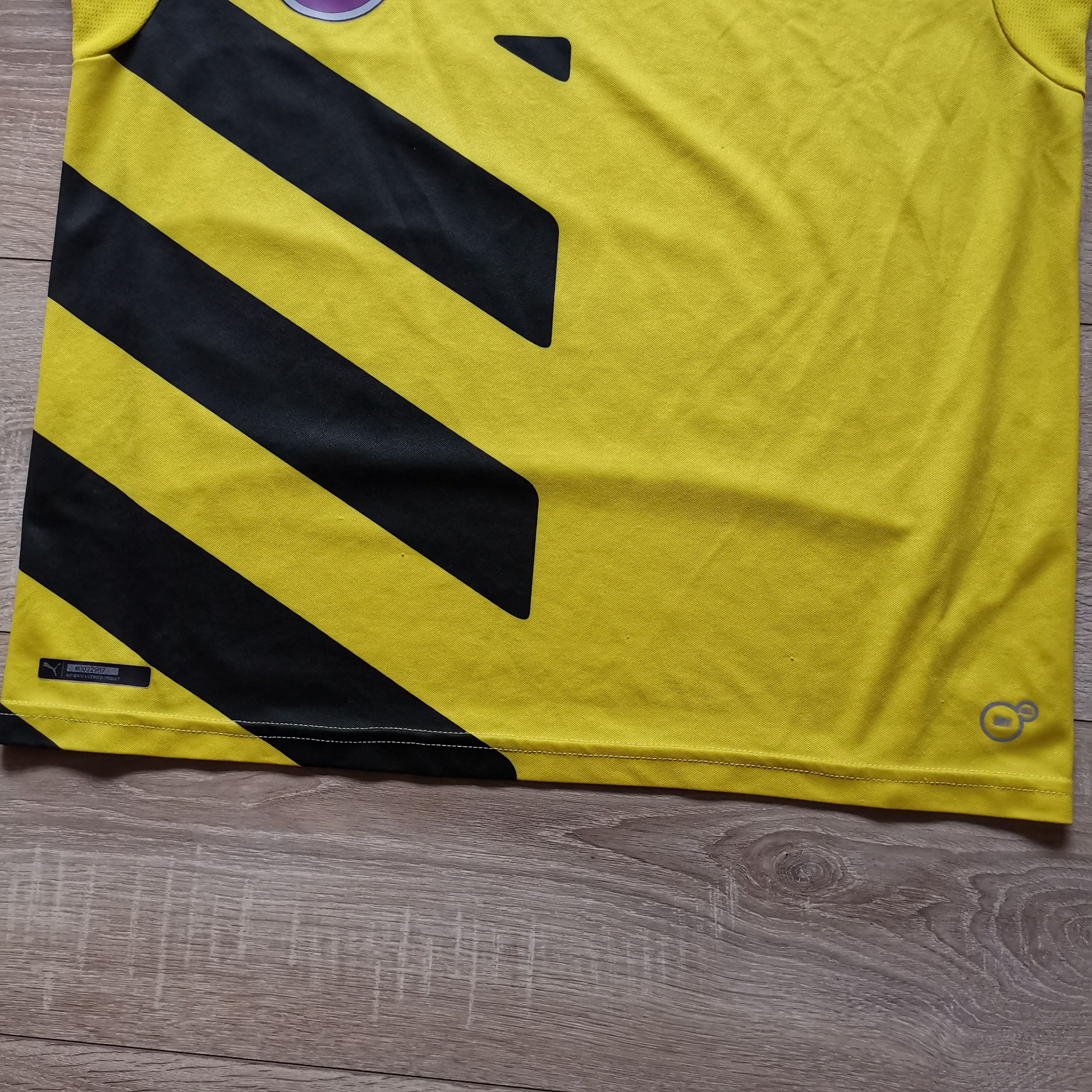 Puma Puma Borussia Dortmund 2014 2015 home soccer jersey Size US M / EU 48-50 / 2 - 4 Thumbnail